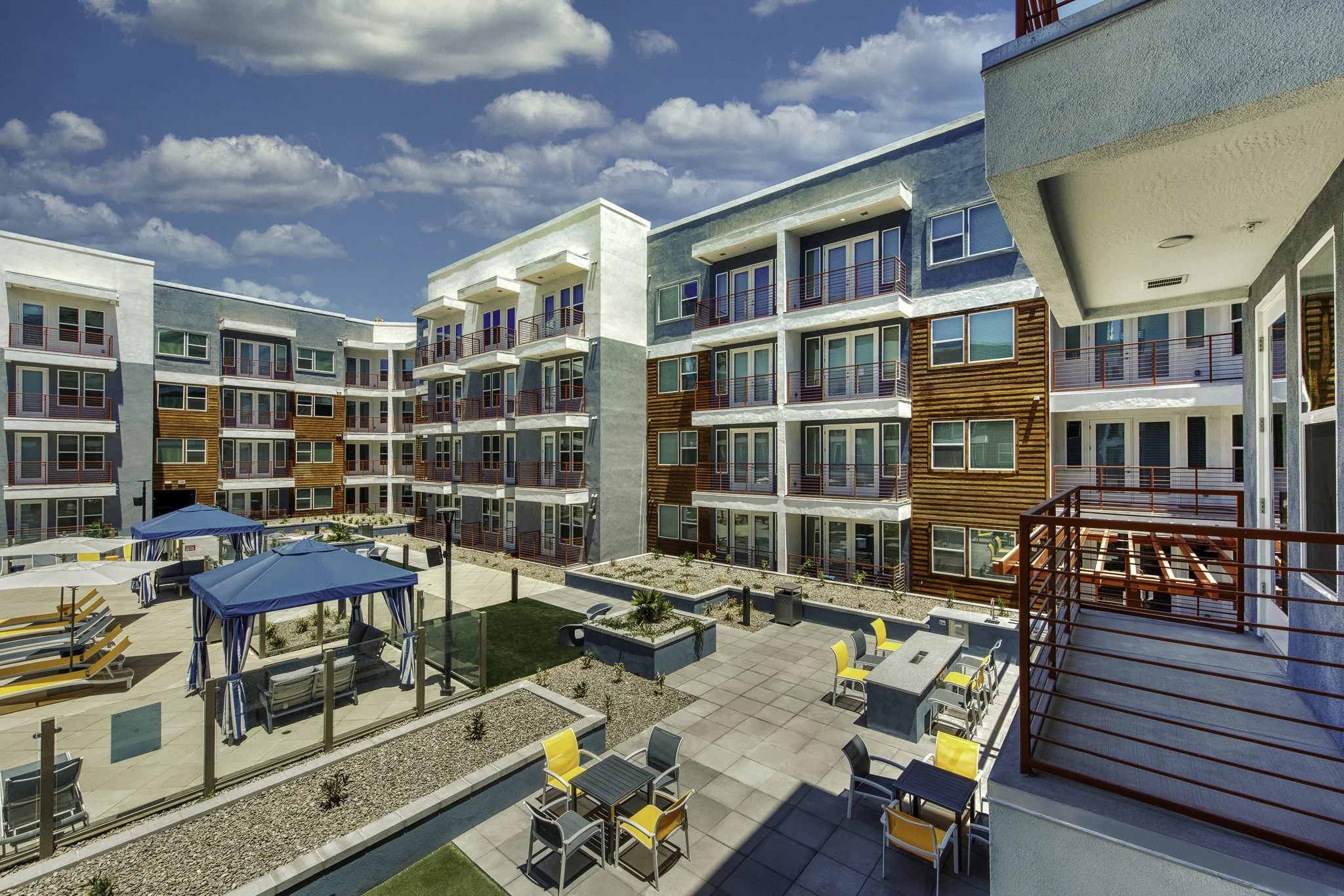 MF MU-17127-Centra-Web-2.jpg