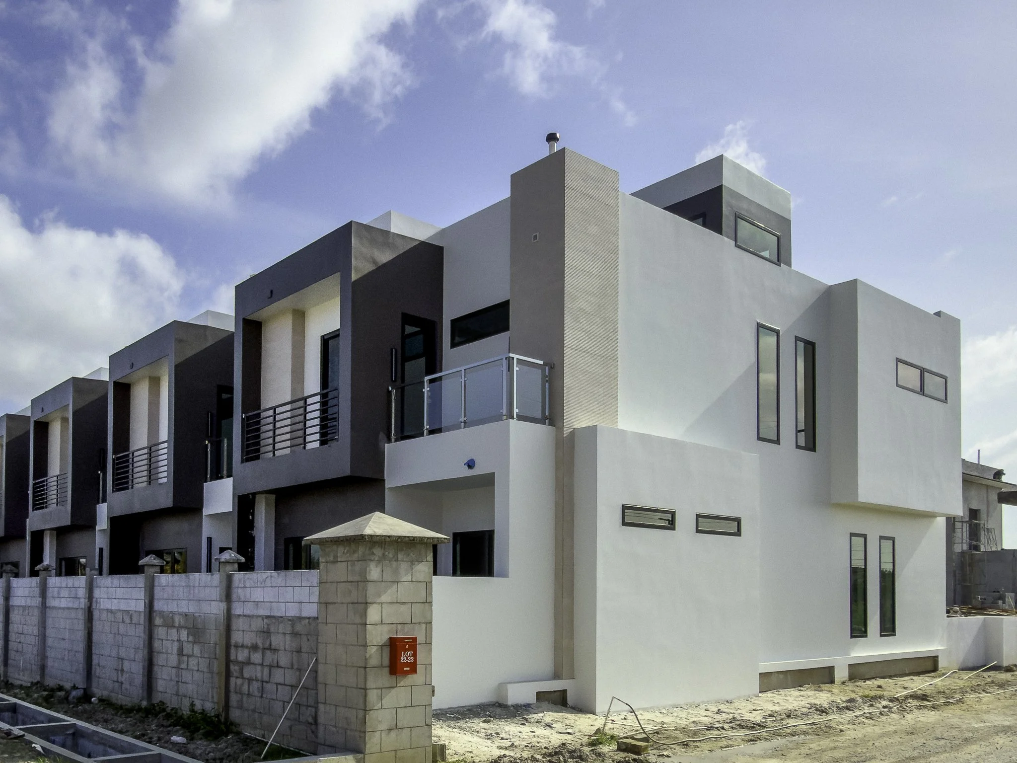 MF LR-23032-The Hills Frmr Turkeyen Construction-Small-7.jpg