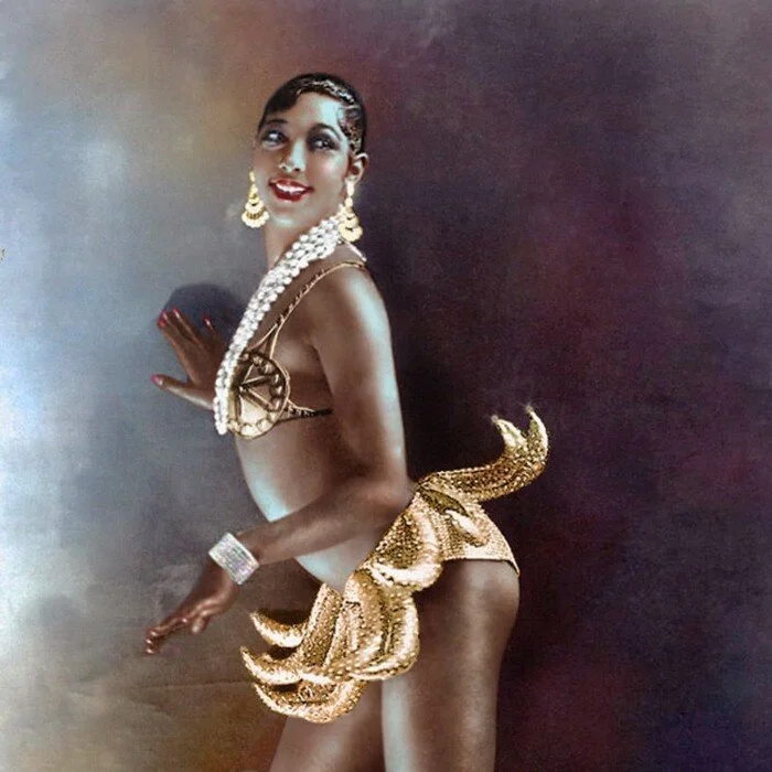 The iconic Josephine Baker is one of Sue’s supersheroes and a great muse for Day 3!
