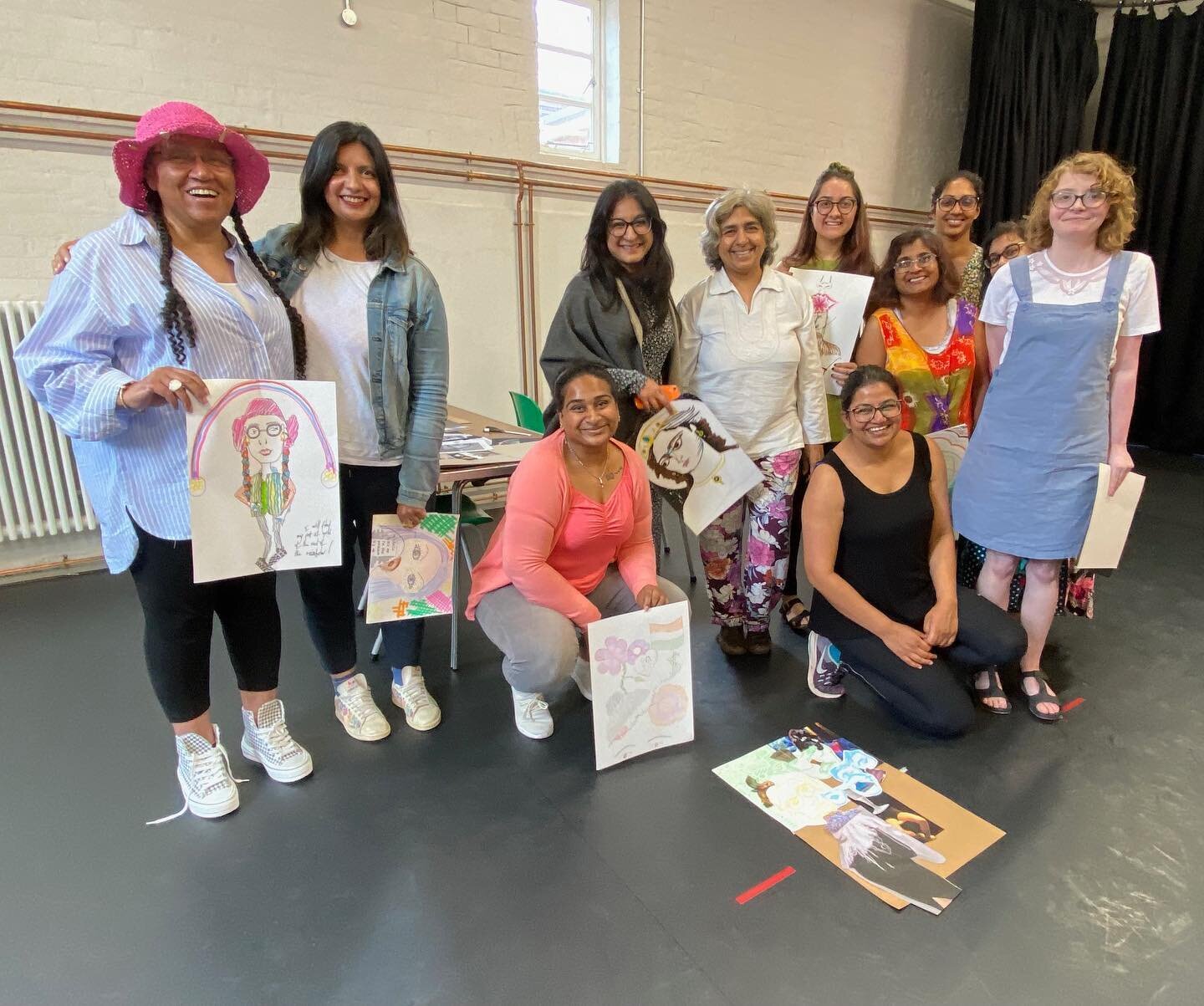 Couldn&rsquo;t let IWD go by without mentioning THE class of 2023!! Such an incredibly special group of women who I met last Summer after they signed up to our 5-week wellbeing course in The Art of Self-Love, at Harrow Arts Centre. 
😃✏️💖
There was 