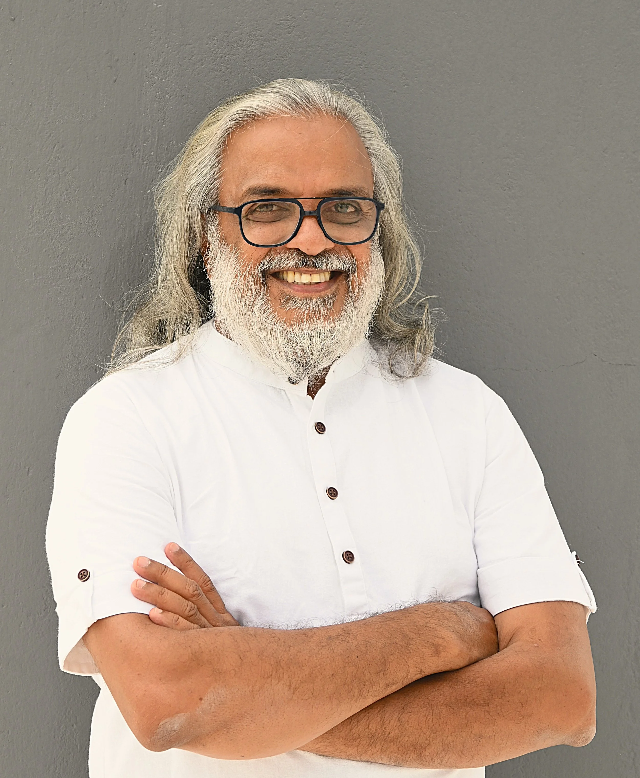 Yoga. Depth. Simplicity.