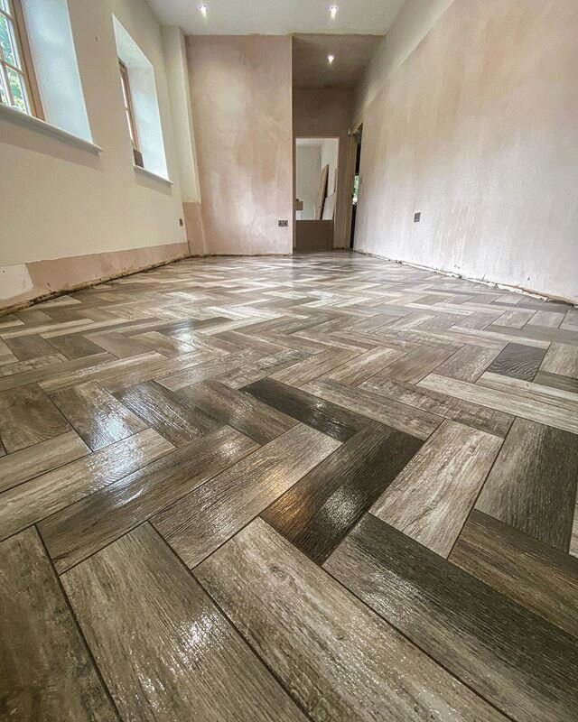 Grouted up this herringbone floor completed this week. Tiles are from @emctiles. We installed @schlutersystemsuk Ditra 25 over the floor first. This floor is part of a larger floor we are complete in a few months time. This section is around 45m2 wit