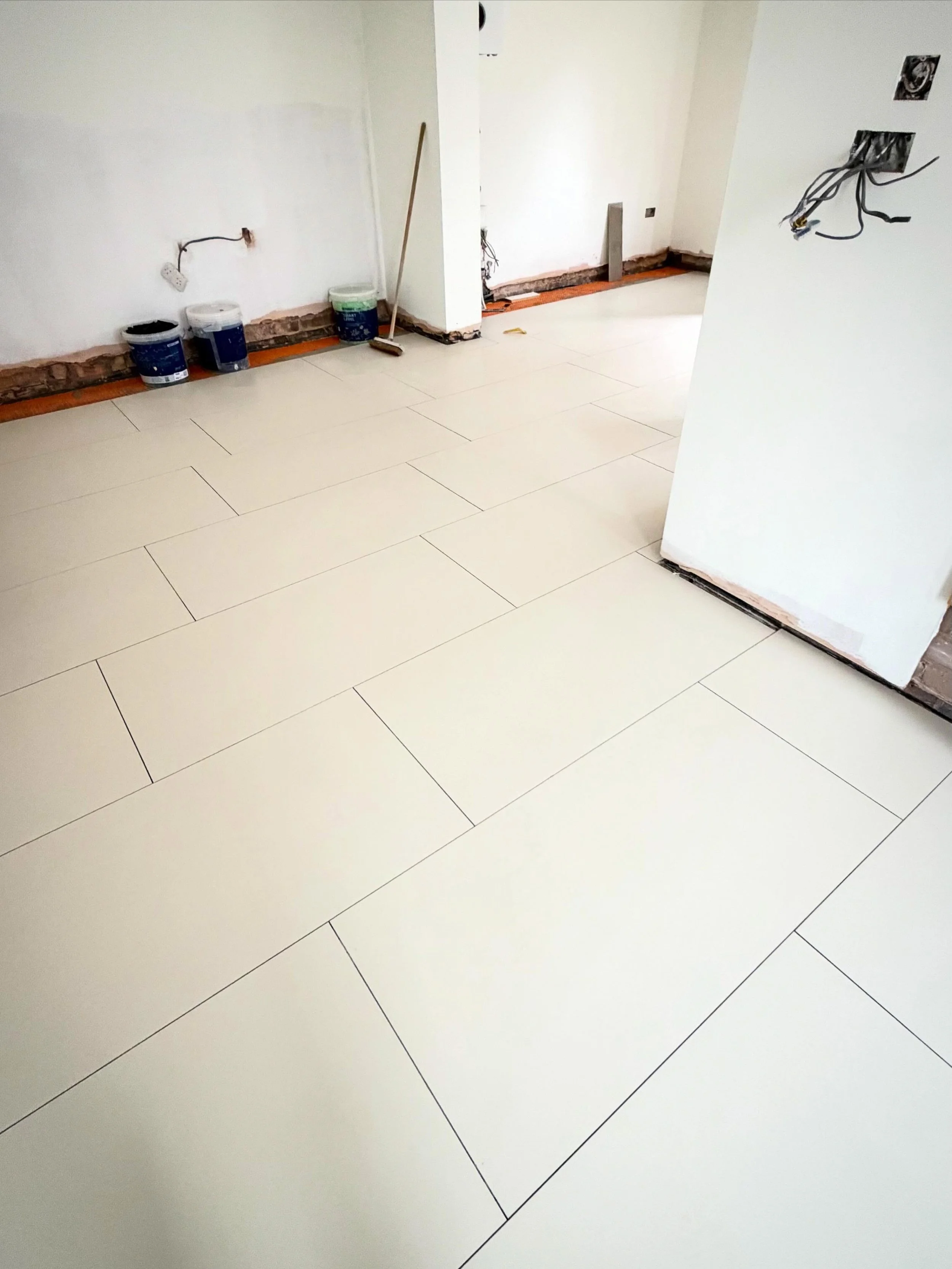 Decent shift on this floor with the first 35 of 45 m2  going down nicely on day one. Client had this tiles shipped direct from china for &pound;7.00 per m2 including shipping and the quality is better than anything we&rsquo;ve fitted this year. He ha