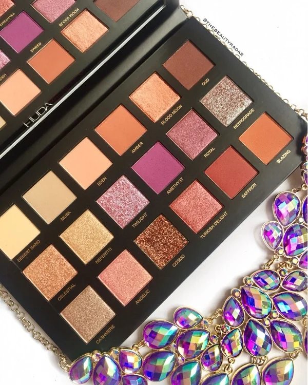 Review: Huda Beauty Desert Dusk palette