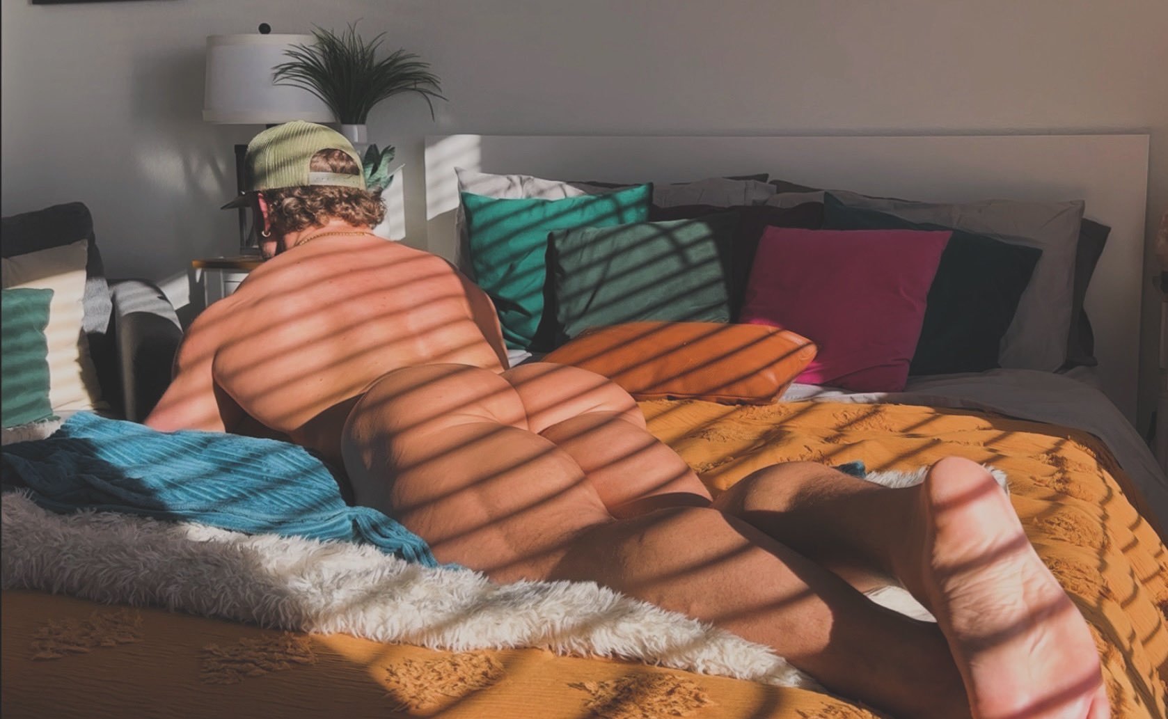 HM00b8sXsAAfcqc.jpg