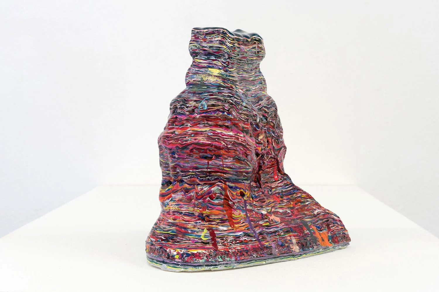  Slumping #1, 2016,&nbsp;nail polish, resin, wood, 23 x 18 x 14 cm&nbsp; 