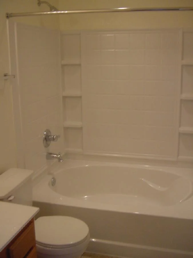206 Calixto master_bath.jpg