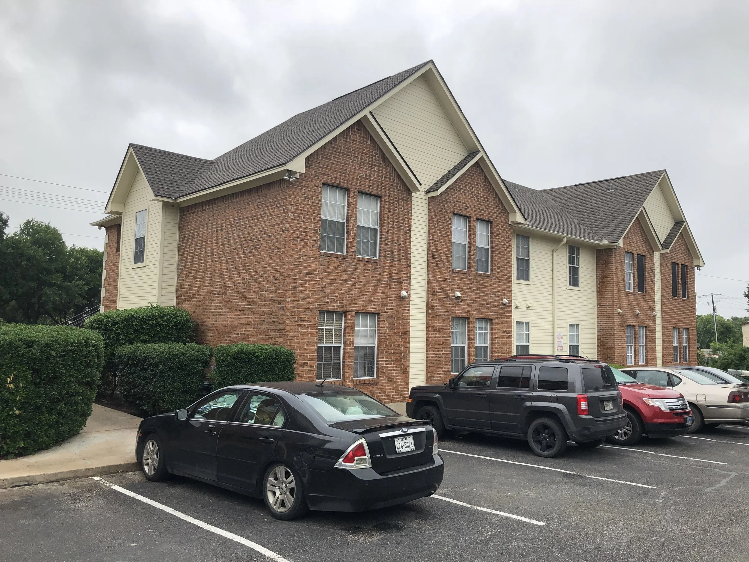 Cornerstone Apt 2019 exterior and parking.jpg