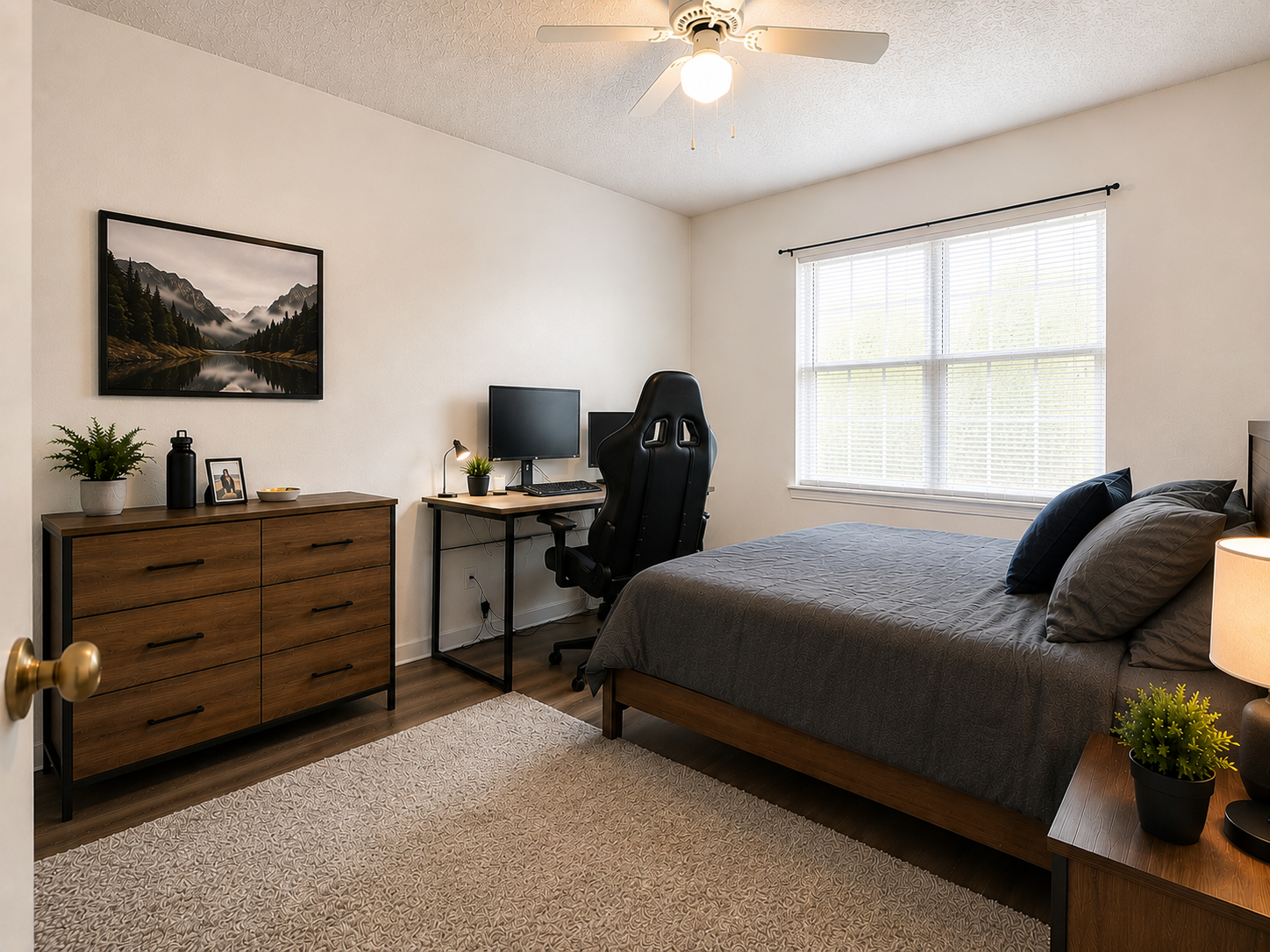 106-ladybird-B-bedroom-san-marcos-tx-college.jpg