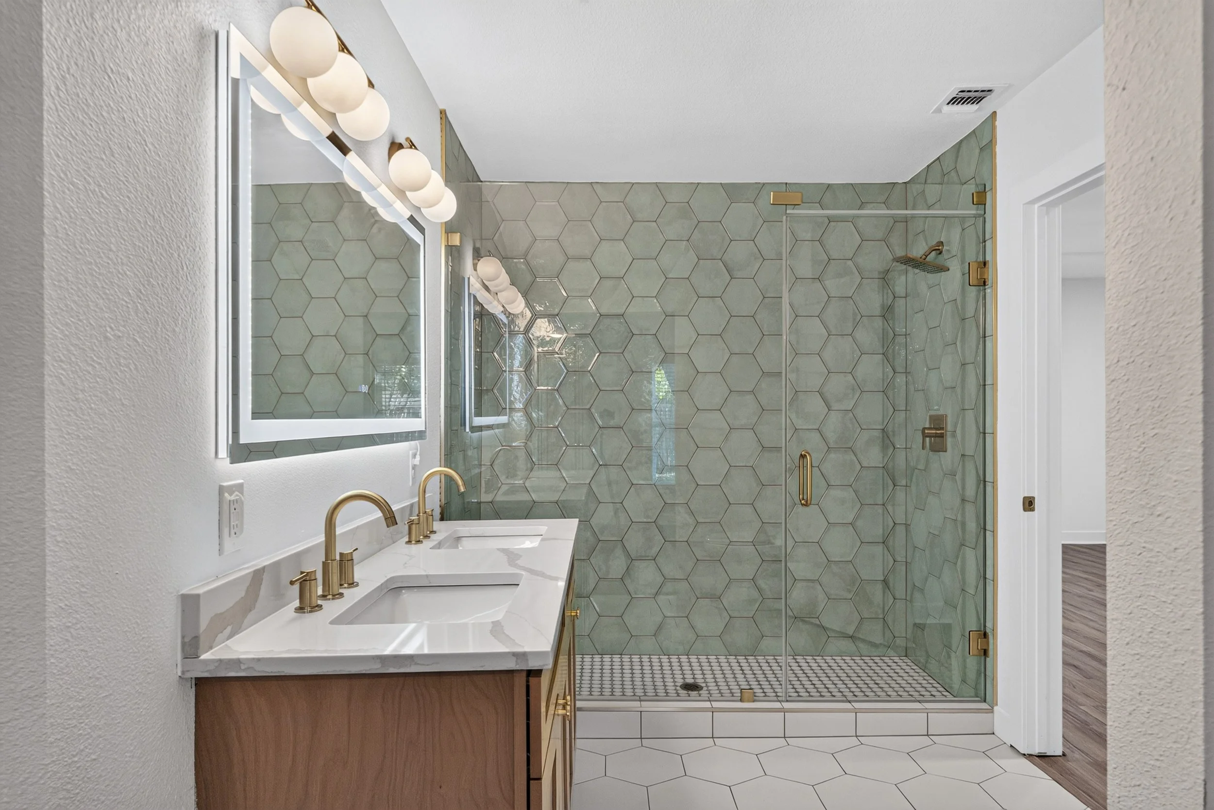 534 Brightwood Pl-19.jpg