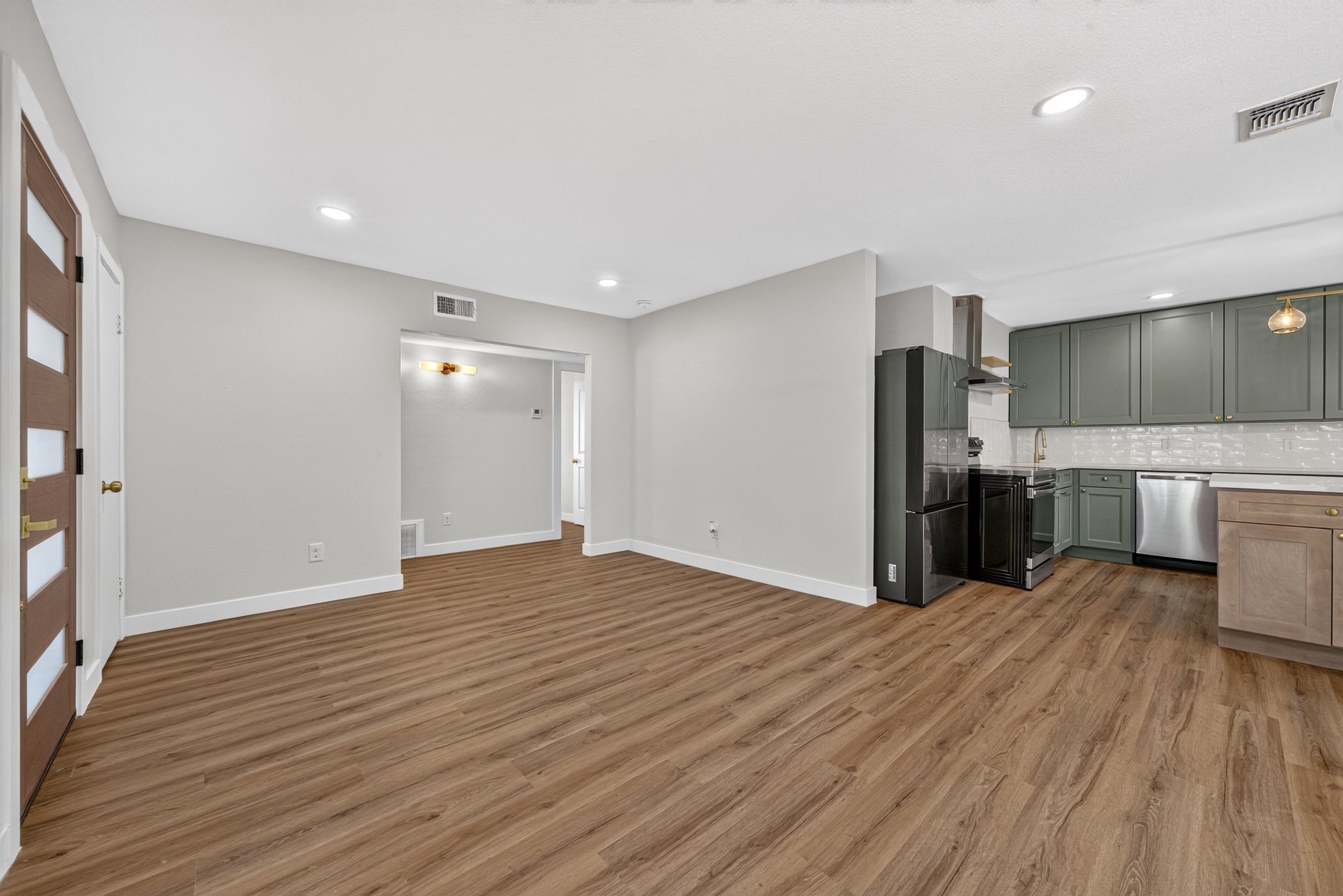534 Brightwood Pl-7.jpg