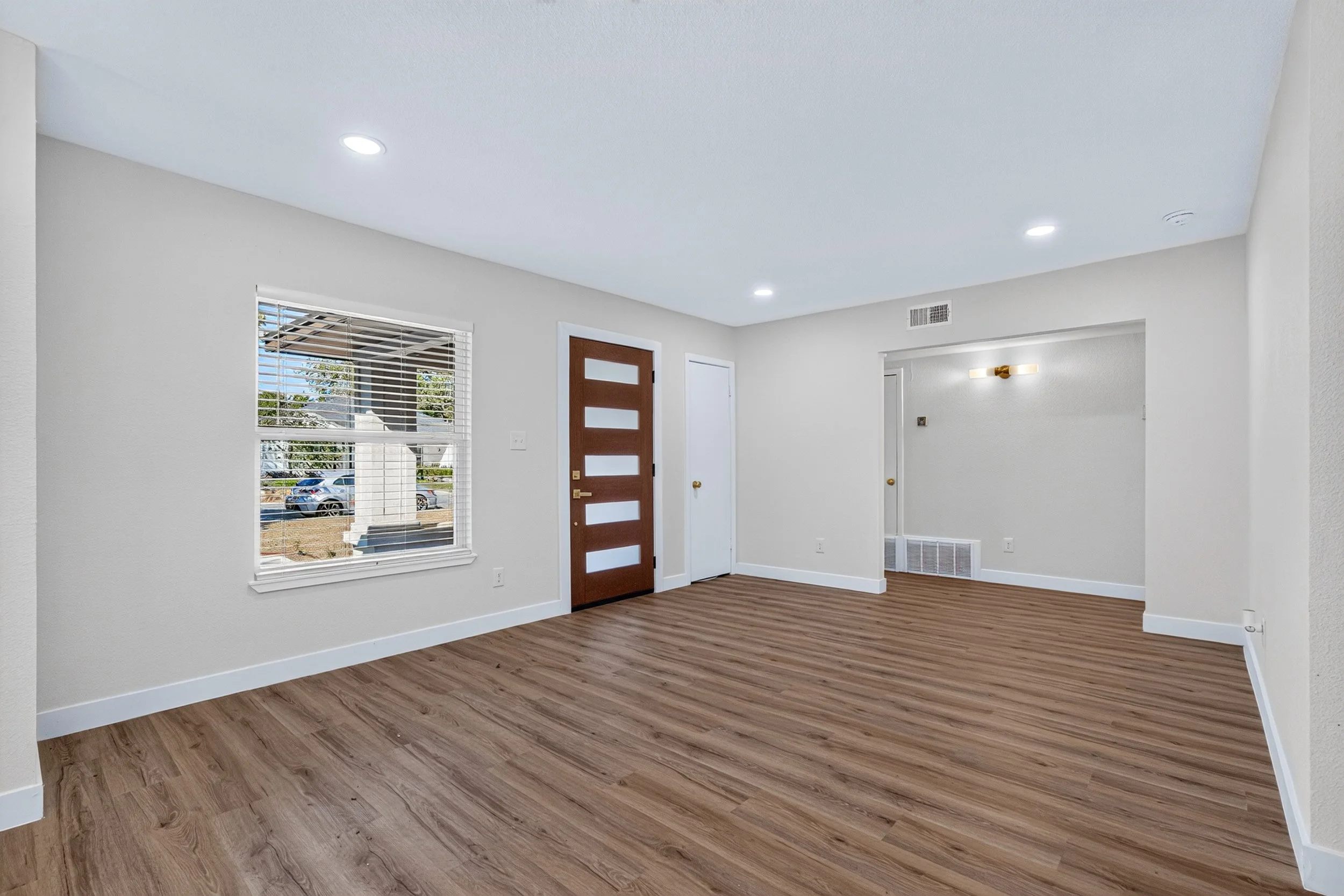 534 Brightwood Pl-4.jpg