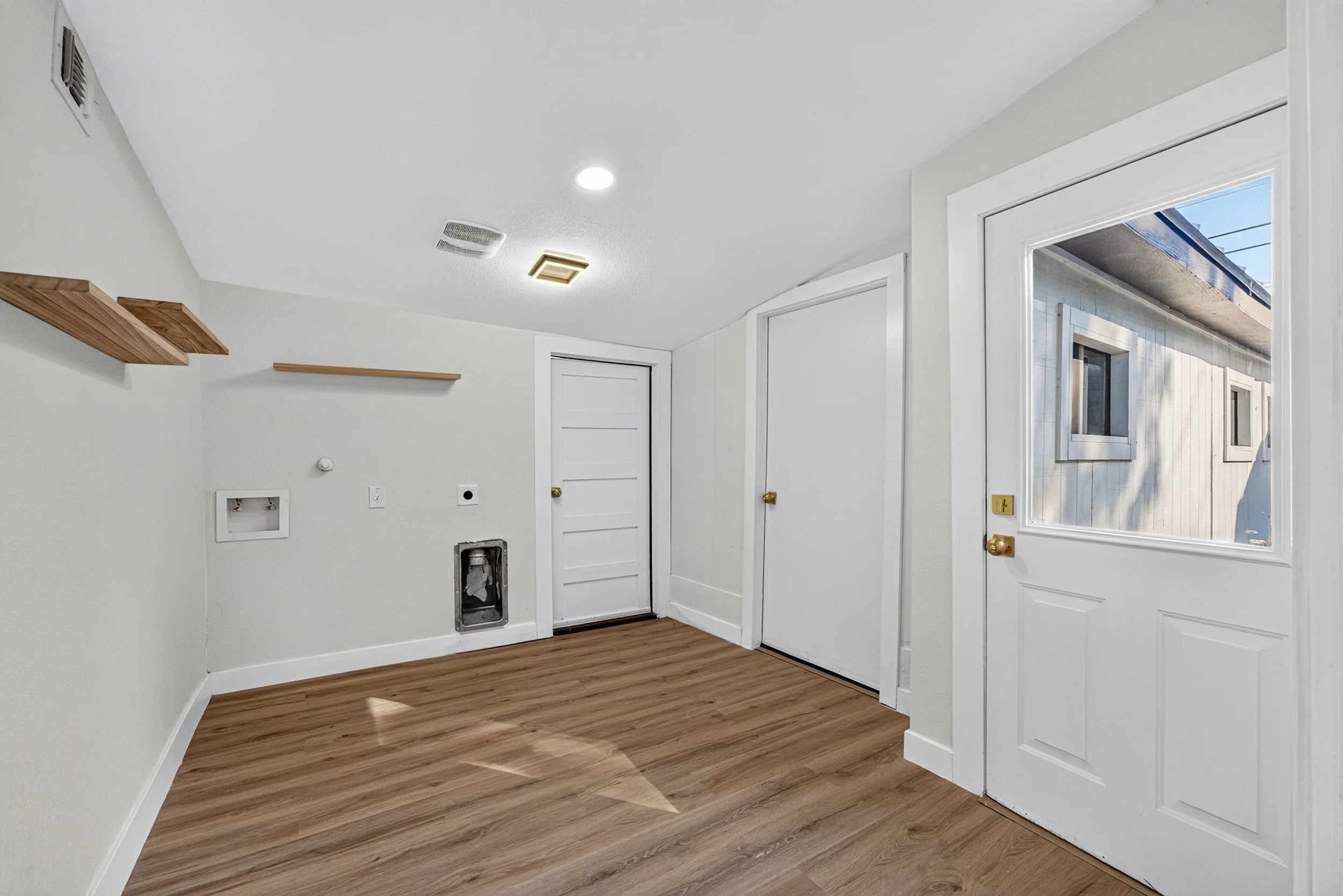 534 Brightwood Pl-32.jpg