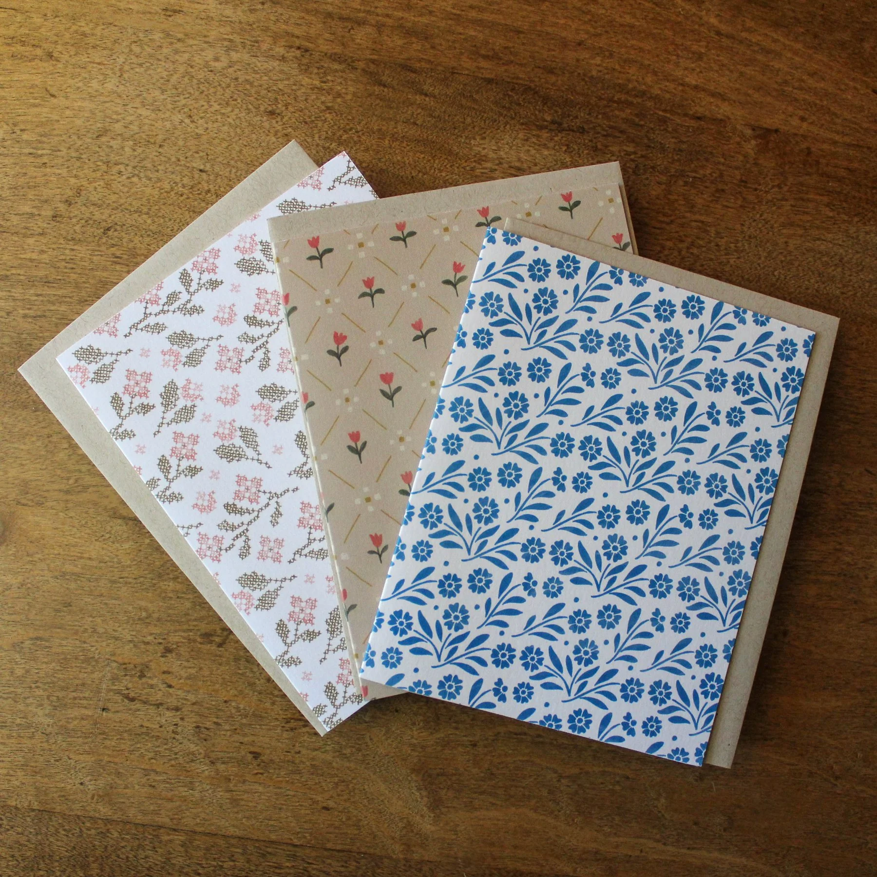 naomipaperco-floral-pattern-cards-bundle.jpg