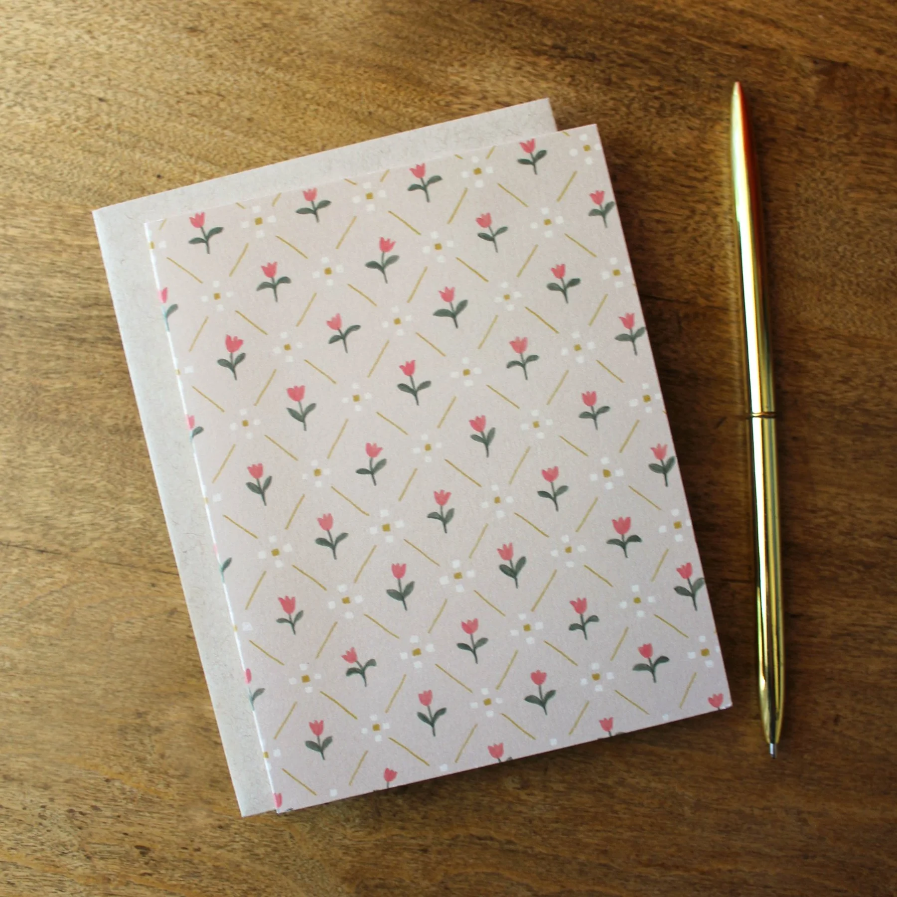 naomipaperco-tulip-wallpaper-card.jpg