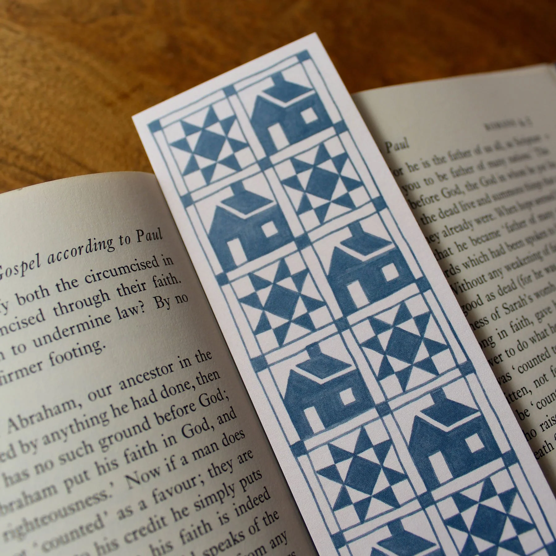 naomipaperco-quilt-star-bookmark.jpg