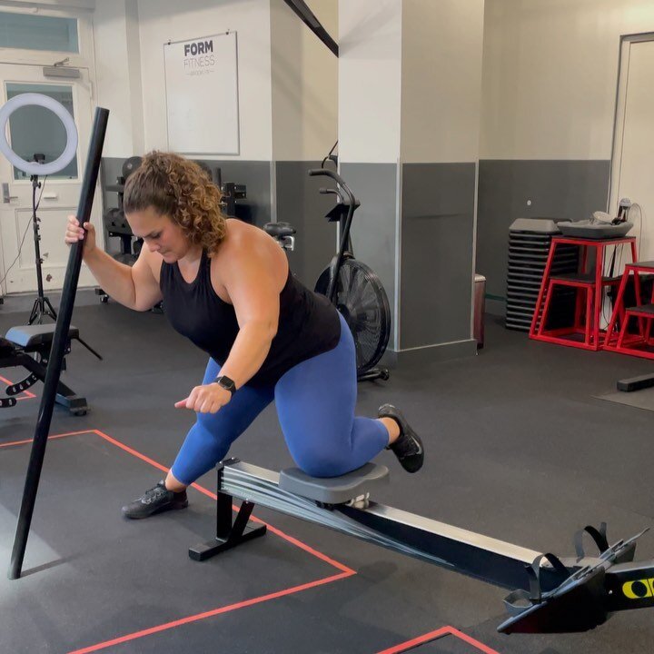 Don&rsquo;t try this at home&hellip;
-
Try new moves, that may not look that bad but are making hard to walk 😂💪🦵
-
-
#fridayfitness #fitspo #fitnessmotivation #formfitnessbk #brooklyn #plussizefitness #bopofitness #strongwomen #strength
