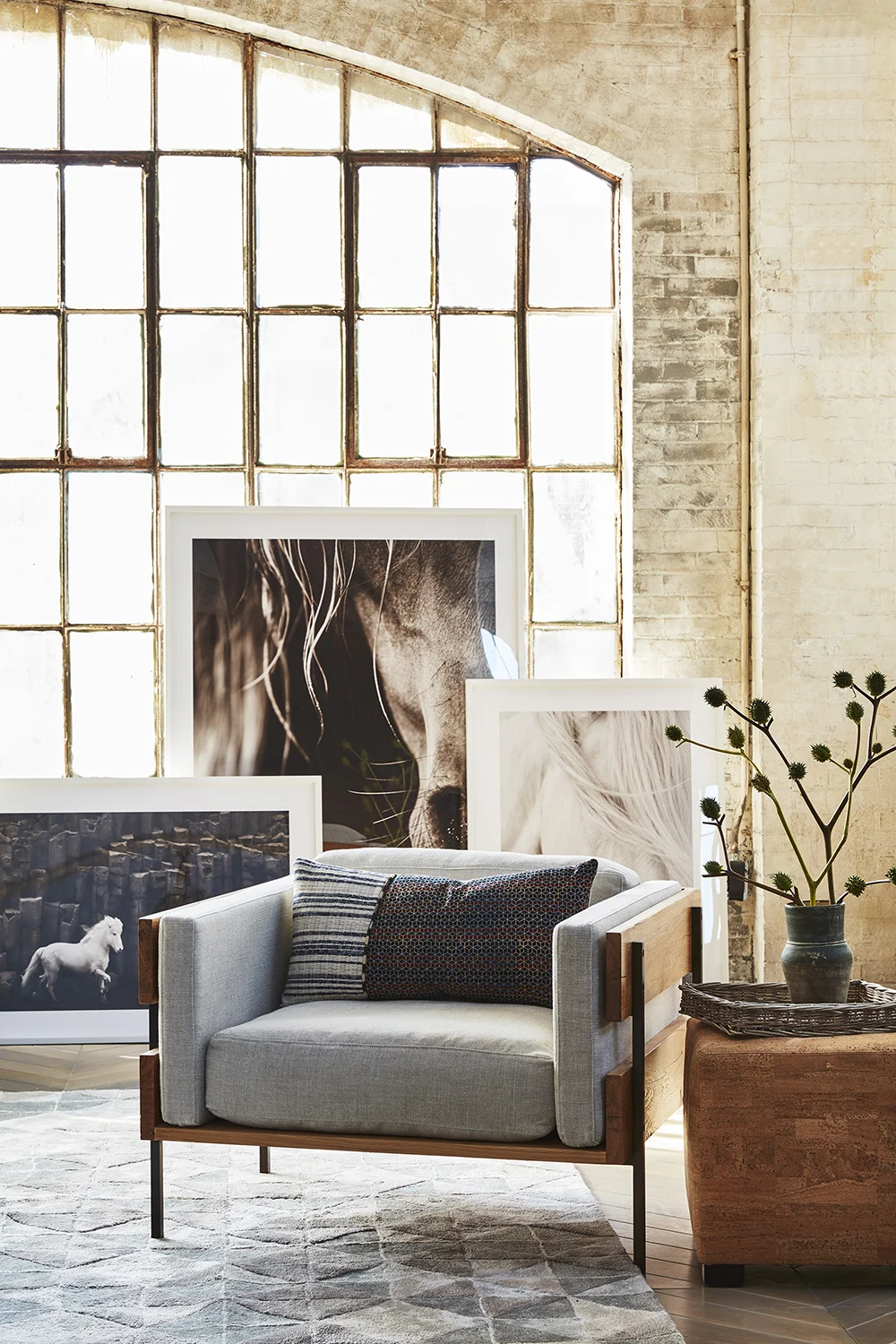 RS_MODERN_LIVINGROOM_DETAIL_1_VERT_V2 lo res.jpg