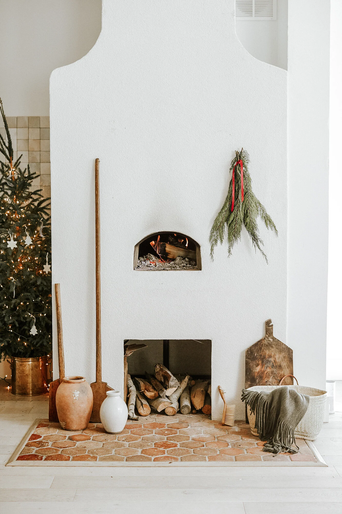 HBHxETSY089 lores copy.jpg