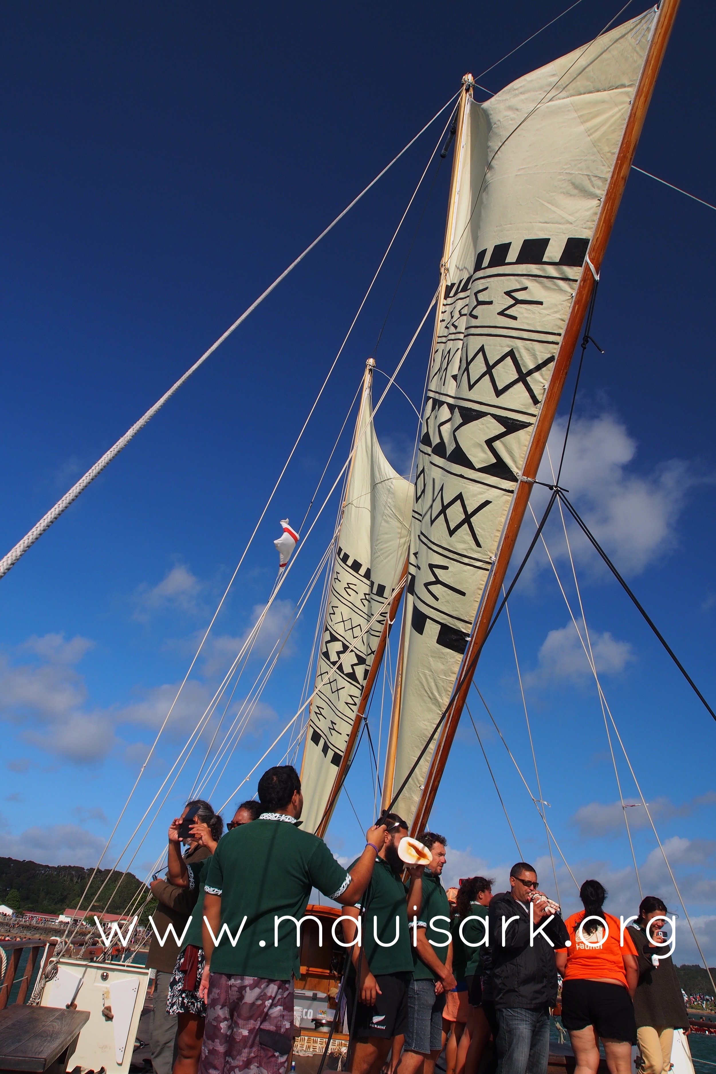 Haunui under sail, Waitangi 2015