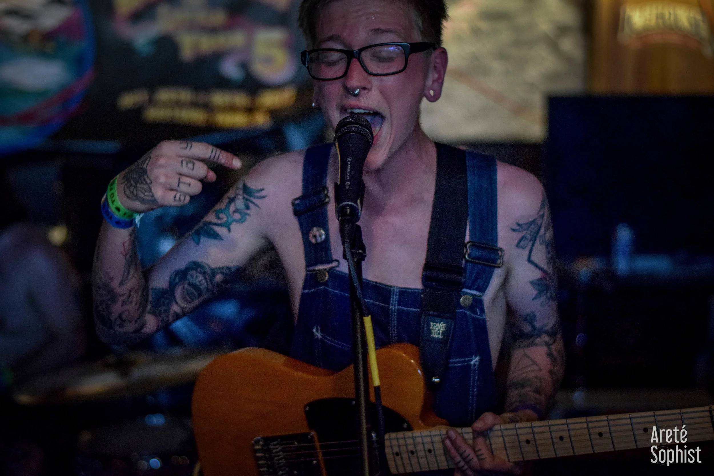 Apartments.TheDirtyShame.Thursday.LorienSmith-001.jpg