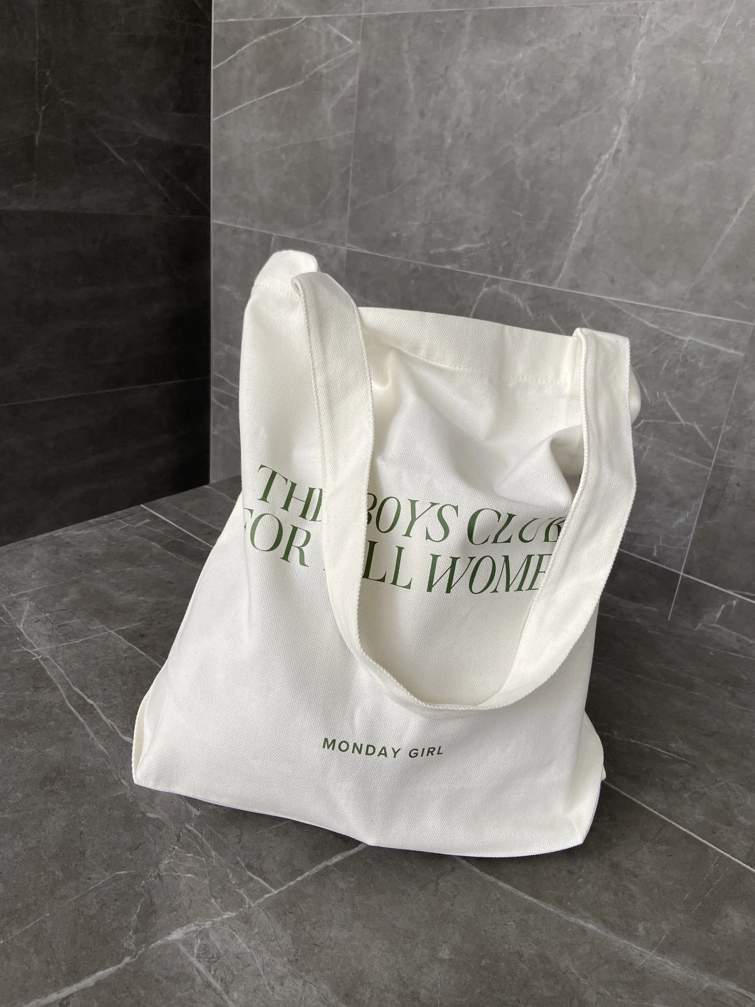 Cream Monday Girl Tote Bag 2022.JPG