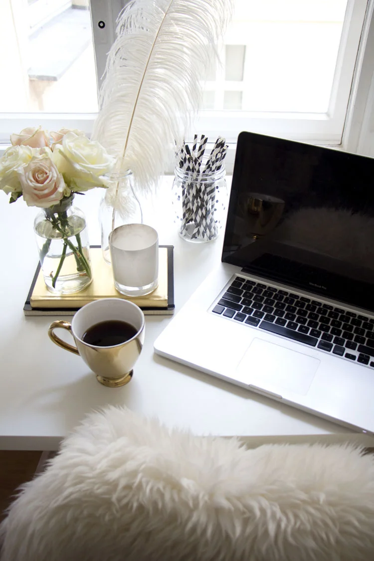 stylishdesk9.jpg