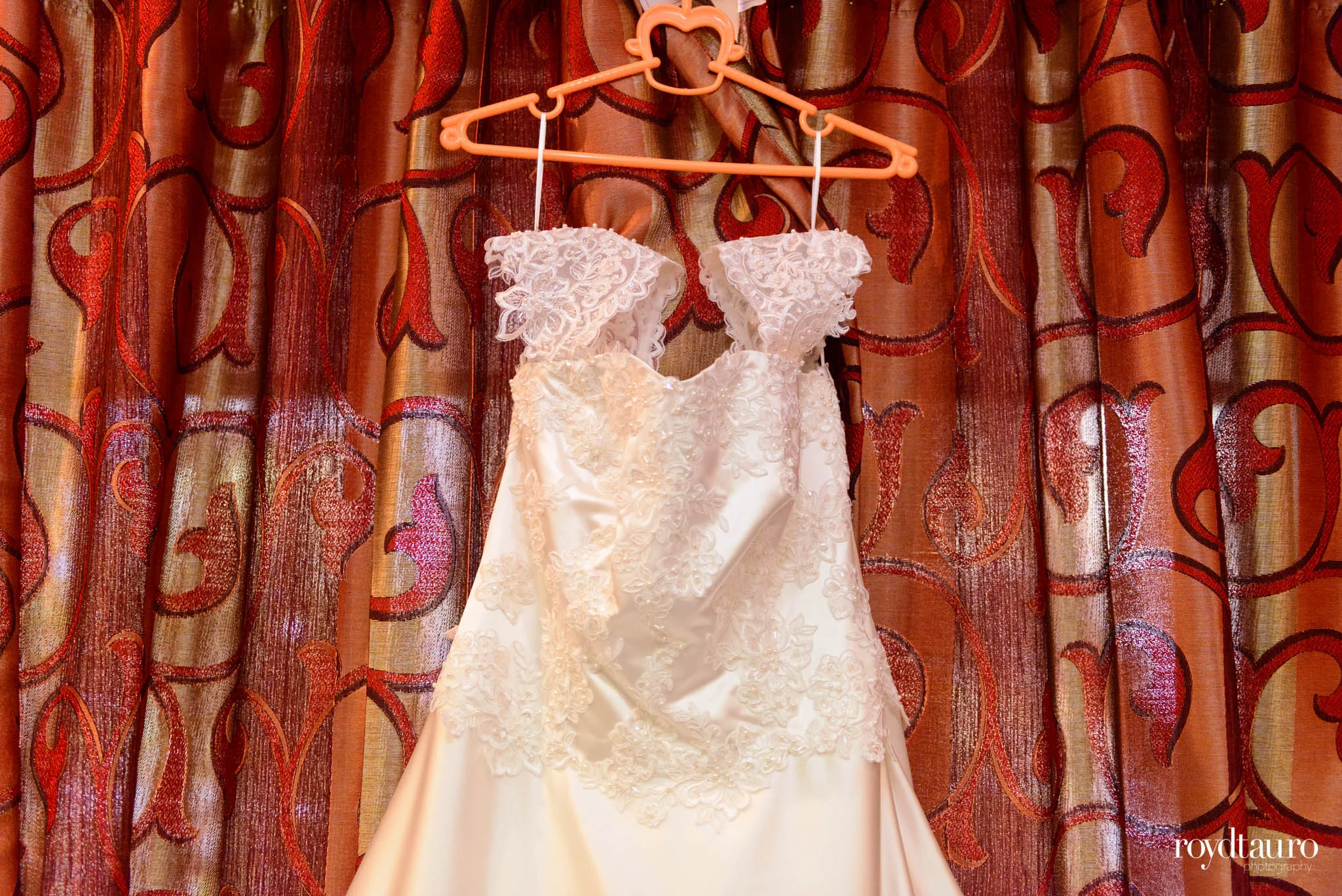 Harman-Glynnis-Bridal-Prep-3.jpg