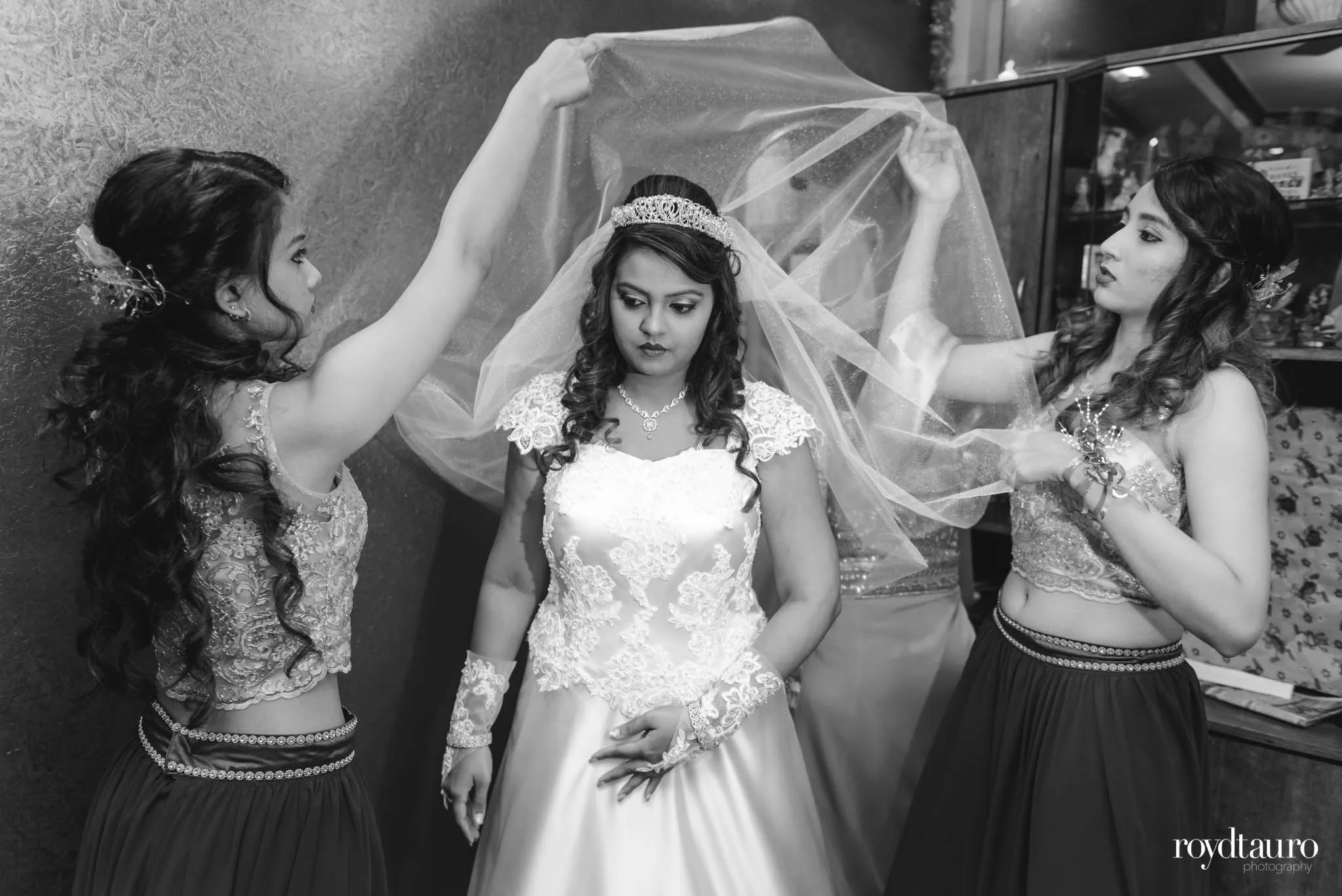 Harman-Glynnis-Bridal-Prep-63.jpg
