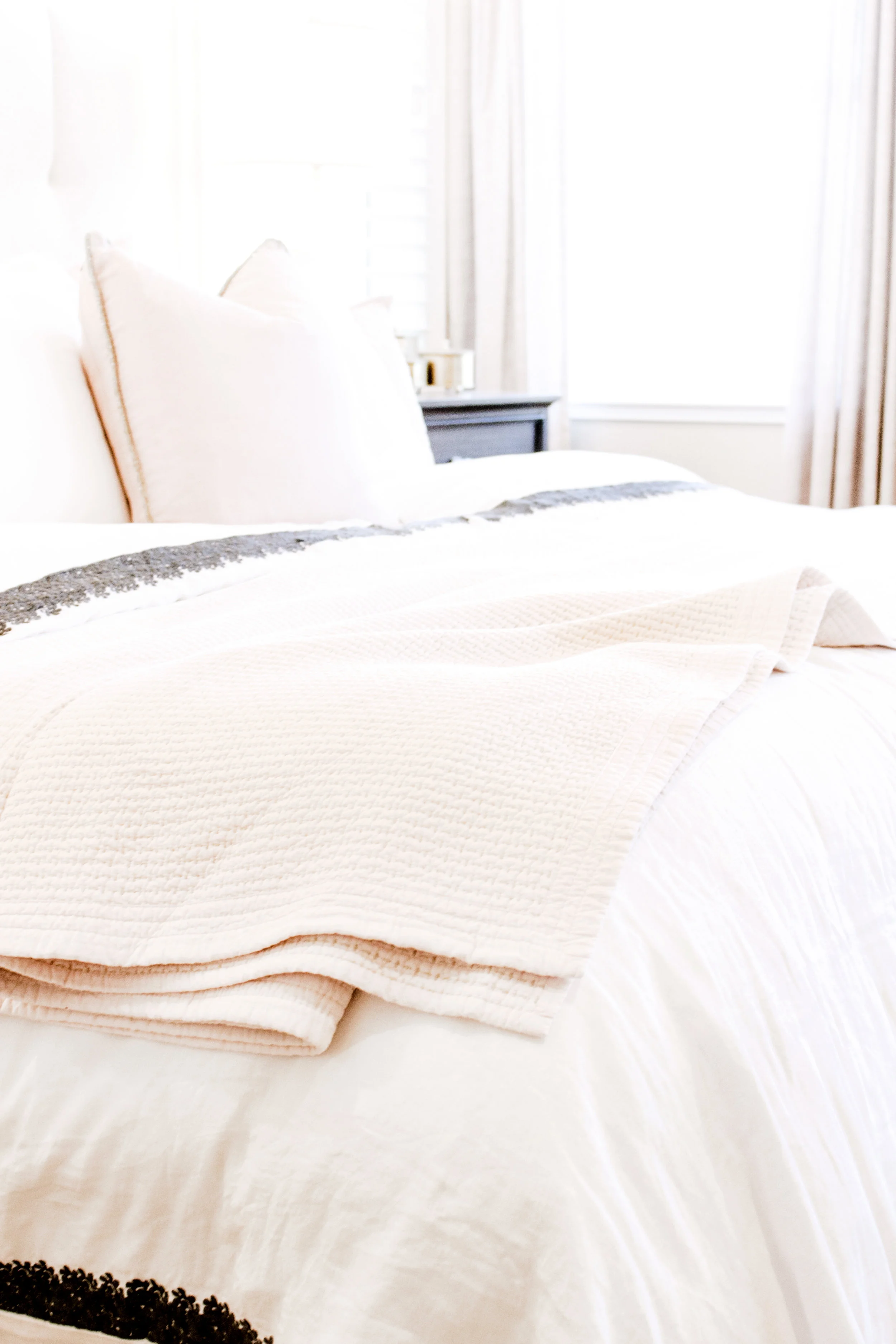 Belle Tip 2: Go To Bed- Yep- to get up early in the morning you've gotta get some rest at night! We love winding down with mint tea to ensure we're ready for the next day!