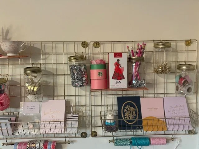 #HowHolly- Ending 2025 with a Canvas Craft