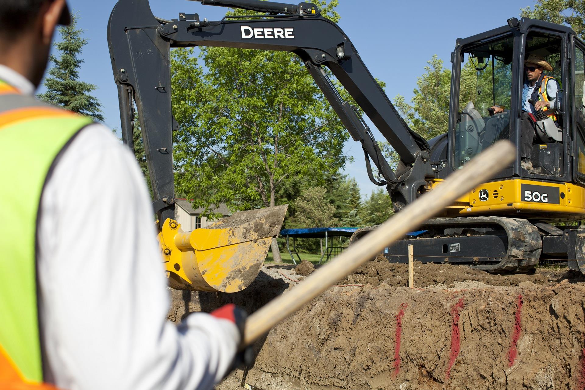 Mini - Excavator