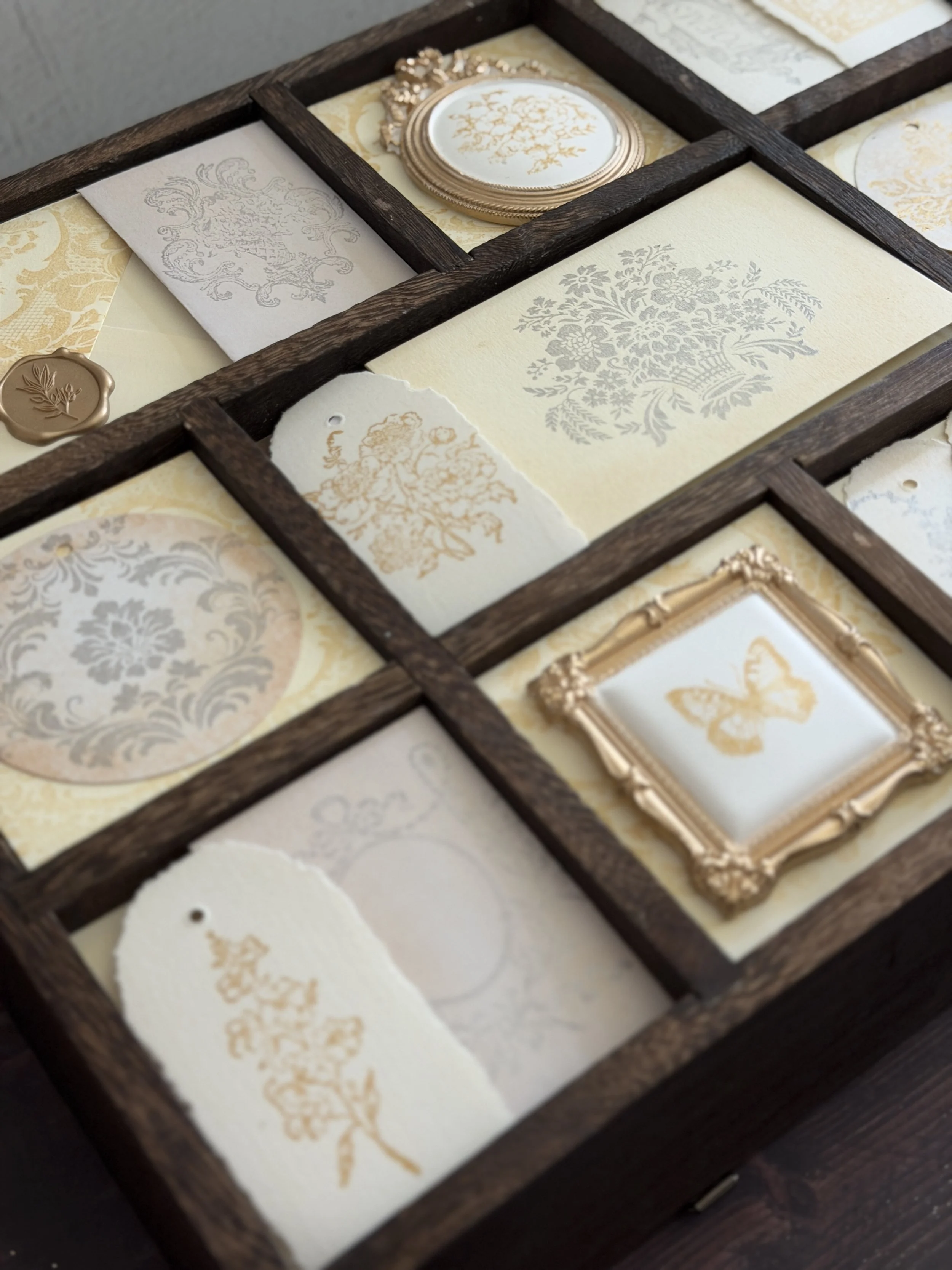 Silver and Gold Ink_Wall Frame Project 14.JPG