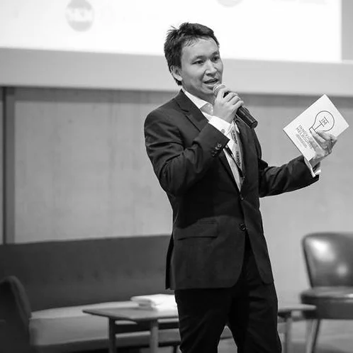 Taylor Tran Author and International Speaker
