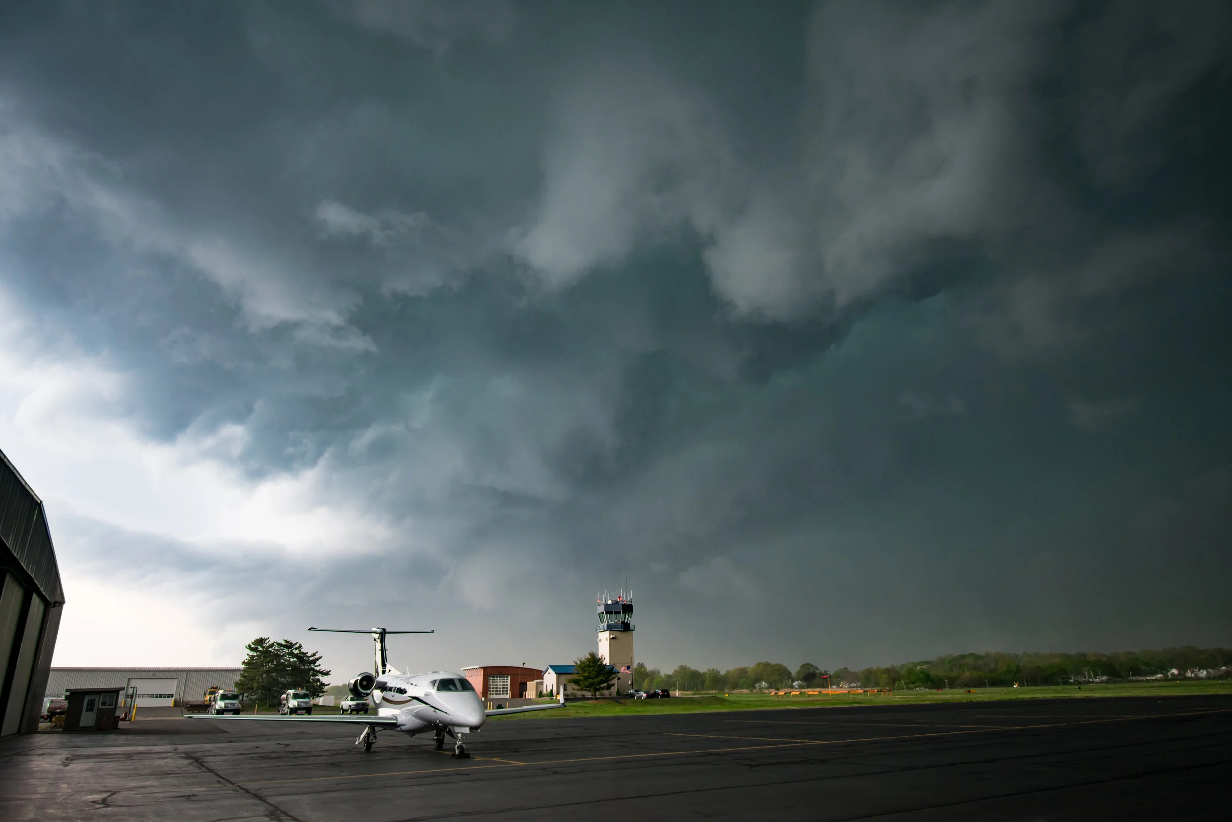 pre tornado clouds2.jpg