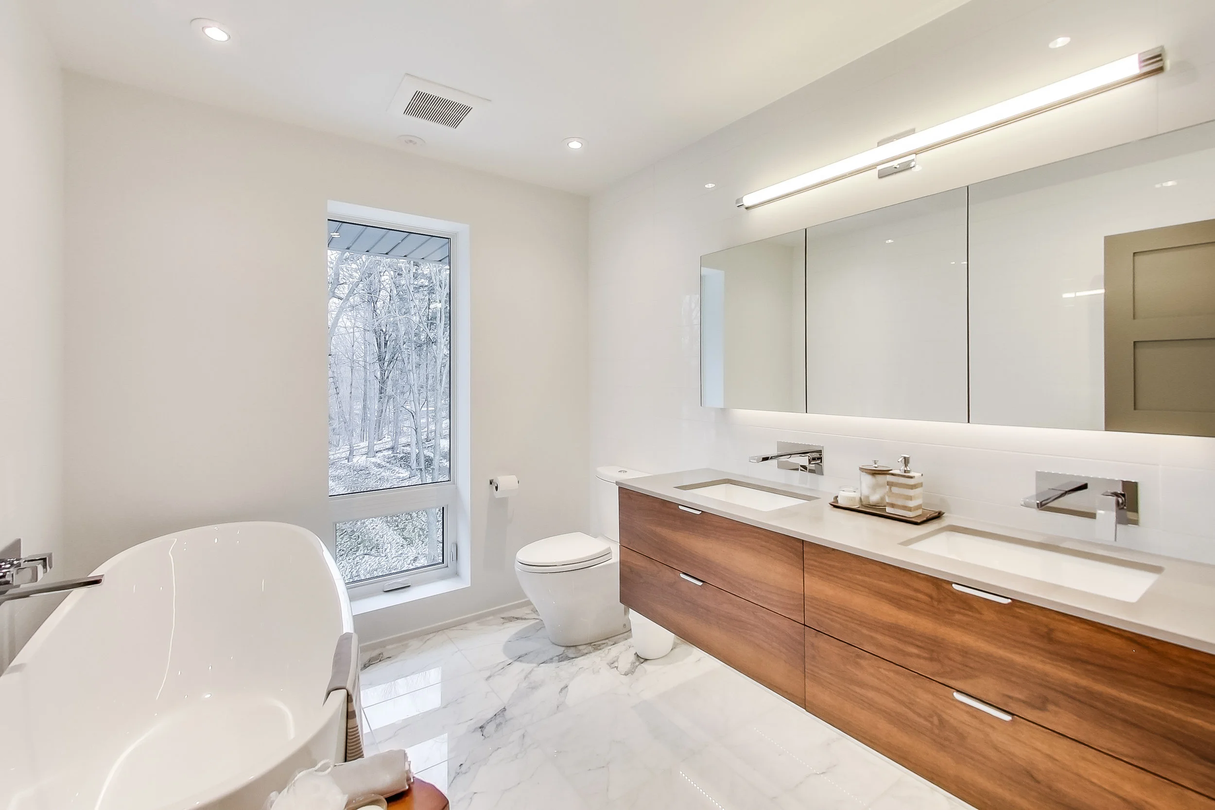 Master Bath.jpg