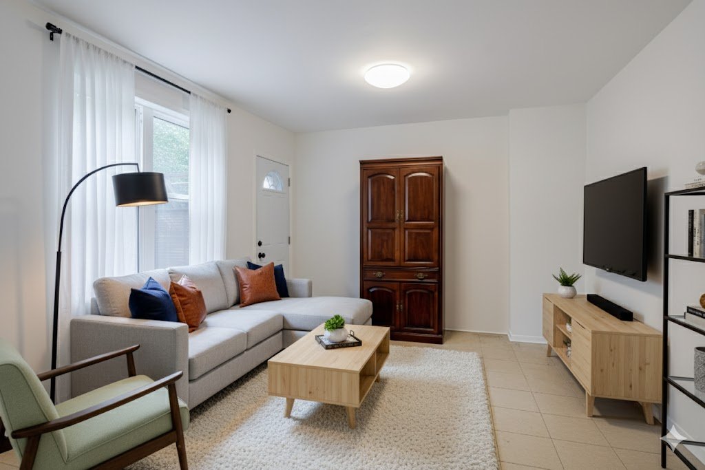 Photo virtually staged