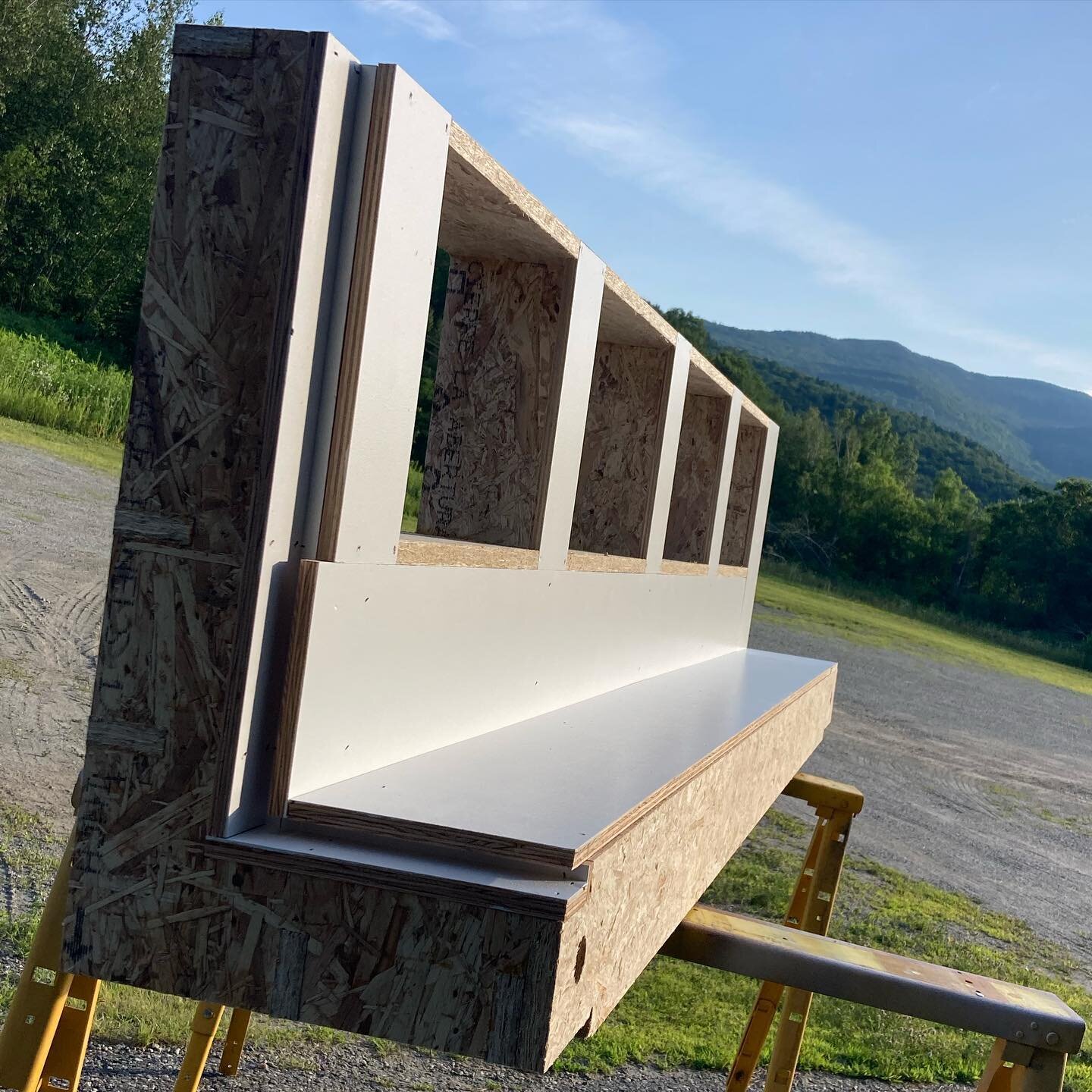 How we rock a corner. A rare look at the engineering in our SATELLITEs. Come see us in Johnson VT and see more. 
. 
.
.
#upendthis #findyourorbit #changetheworld #architecture #sustainability #modular #design #innovation #vermontbyvermonters #vermont