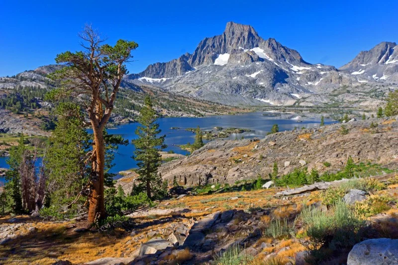 Above:&nbsp;our last look at Thousand Island Lake and Mt. Banner.