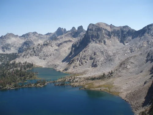 Twin lakes, looking down from Snowyside Pass.