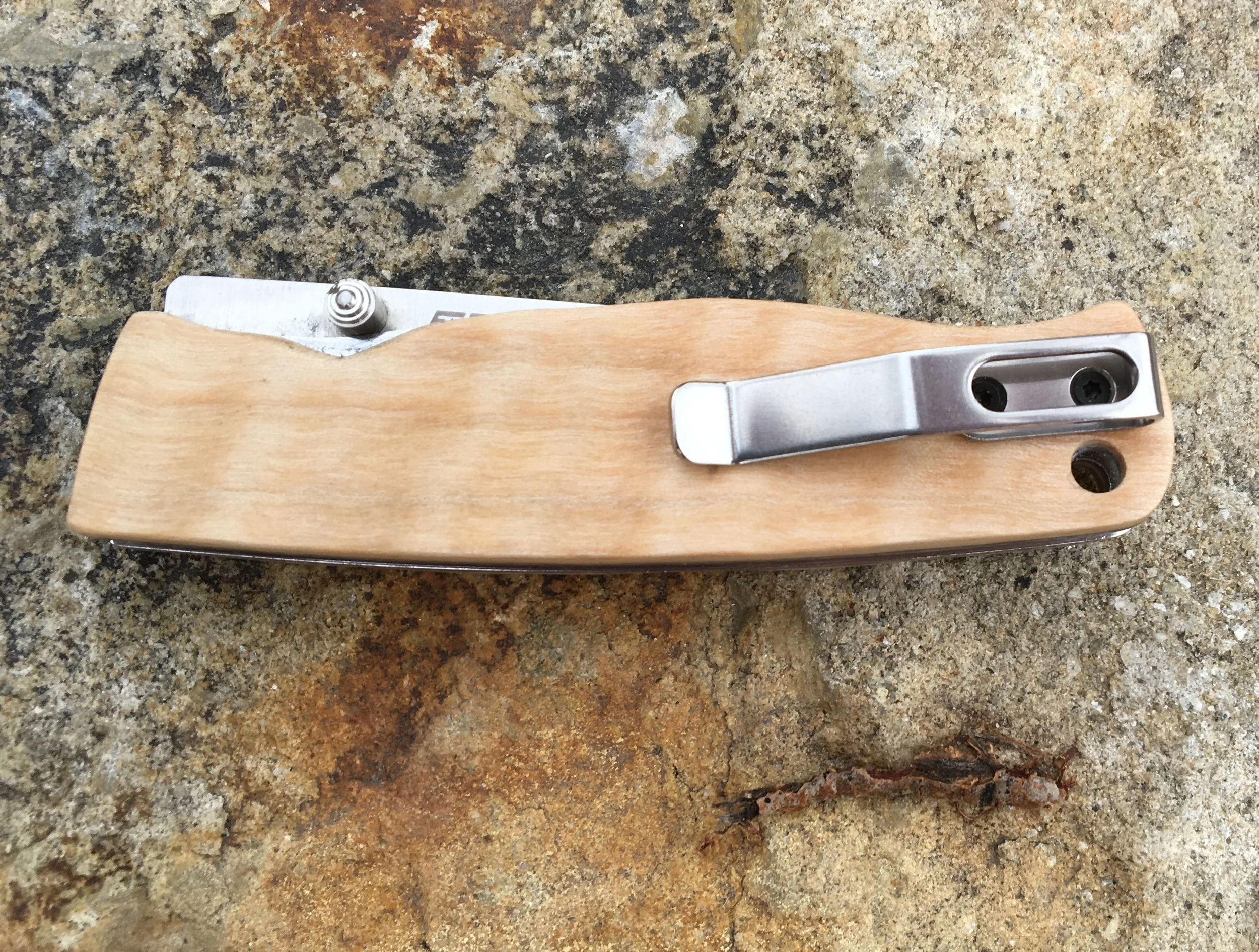A Very Cool Scandi Grind Pocket Knife — Backpacking Technology