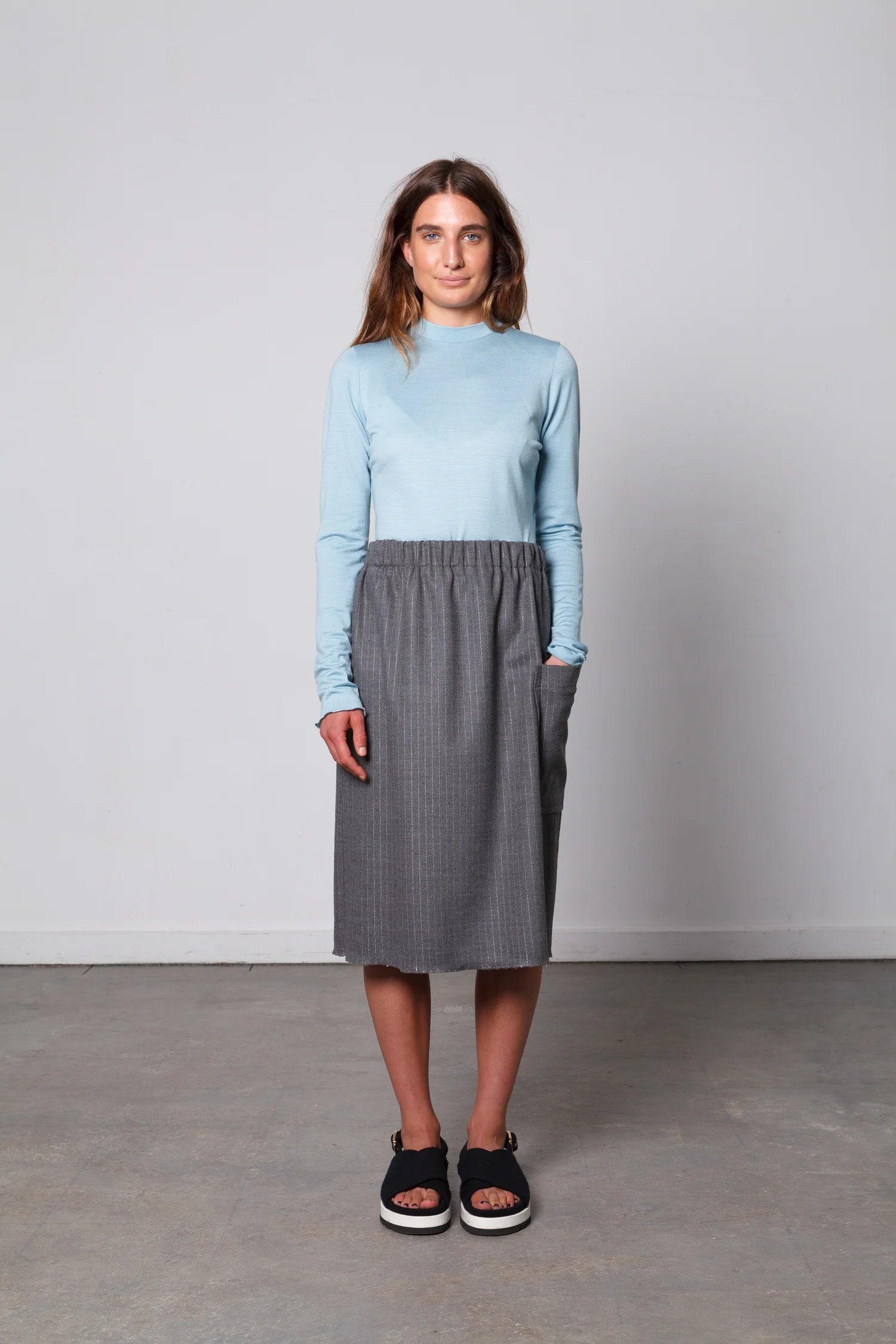 doro grey pin stripe skirt