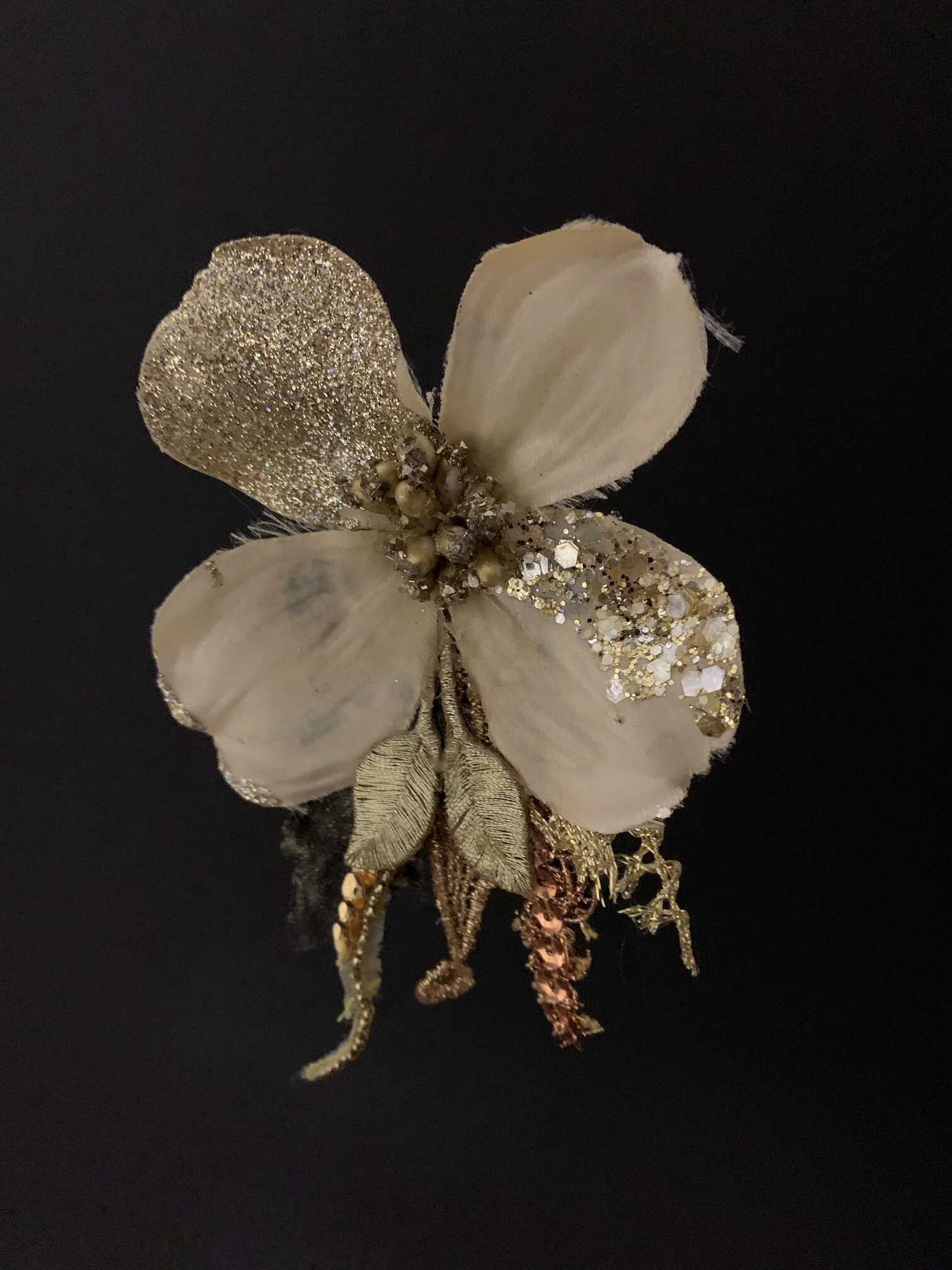Dogwood flower Hair Clip