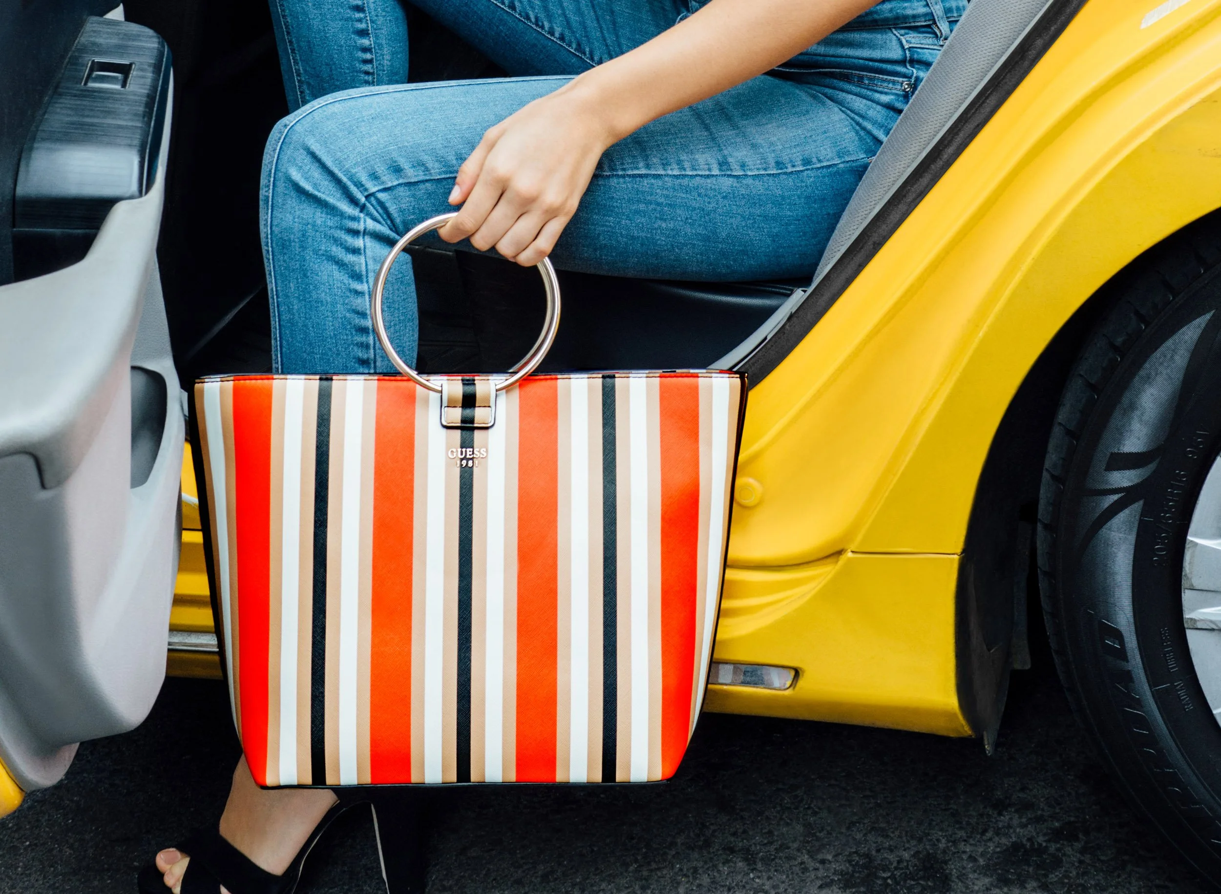 Guess_Cab1_-28.jpg