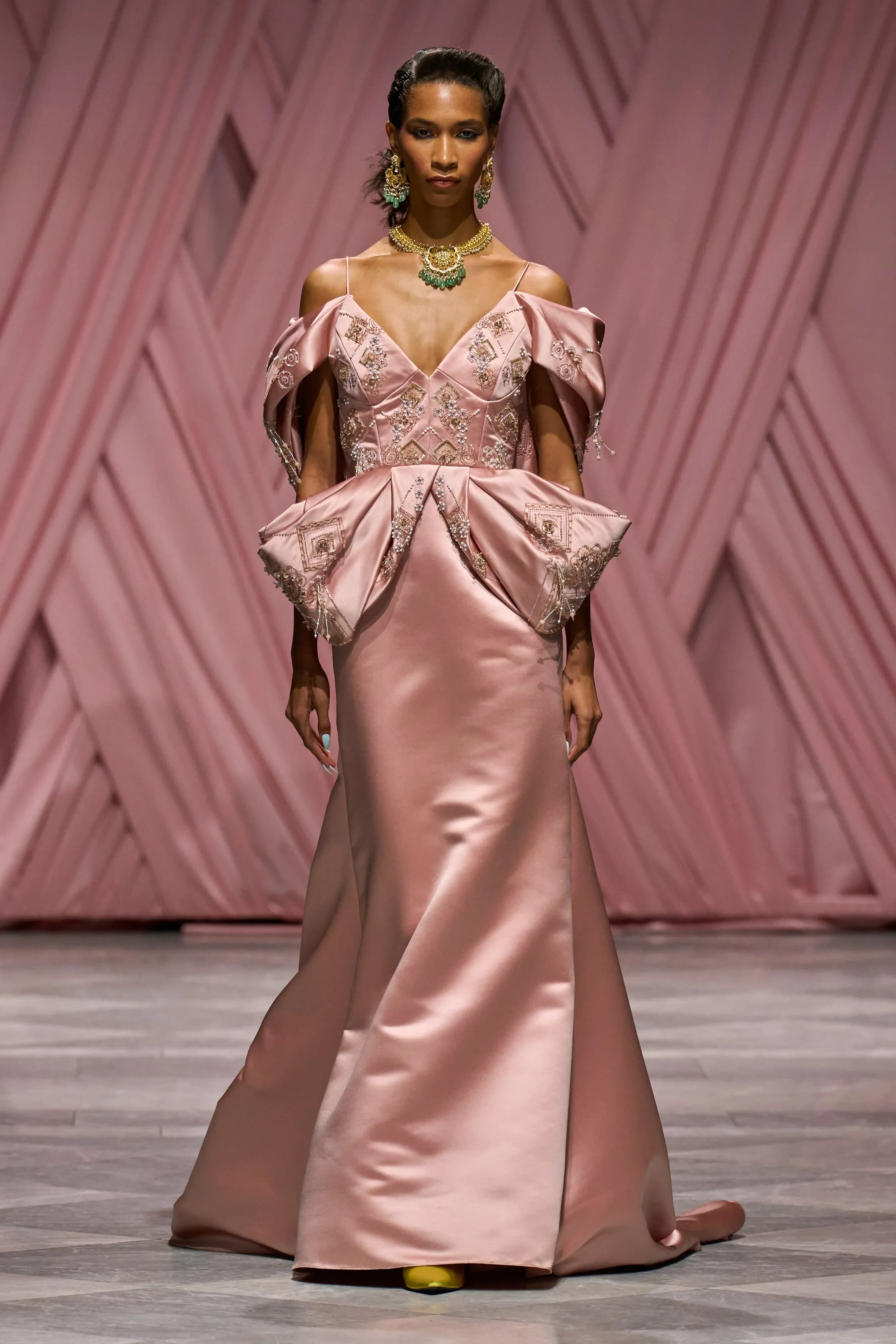 00035-bibhu-mohapatra-spring-2026-ready-to-wear-credit-gorunway.jpg.webp