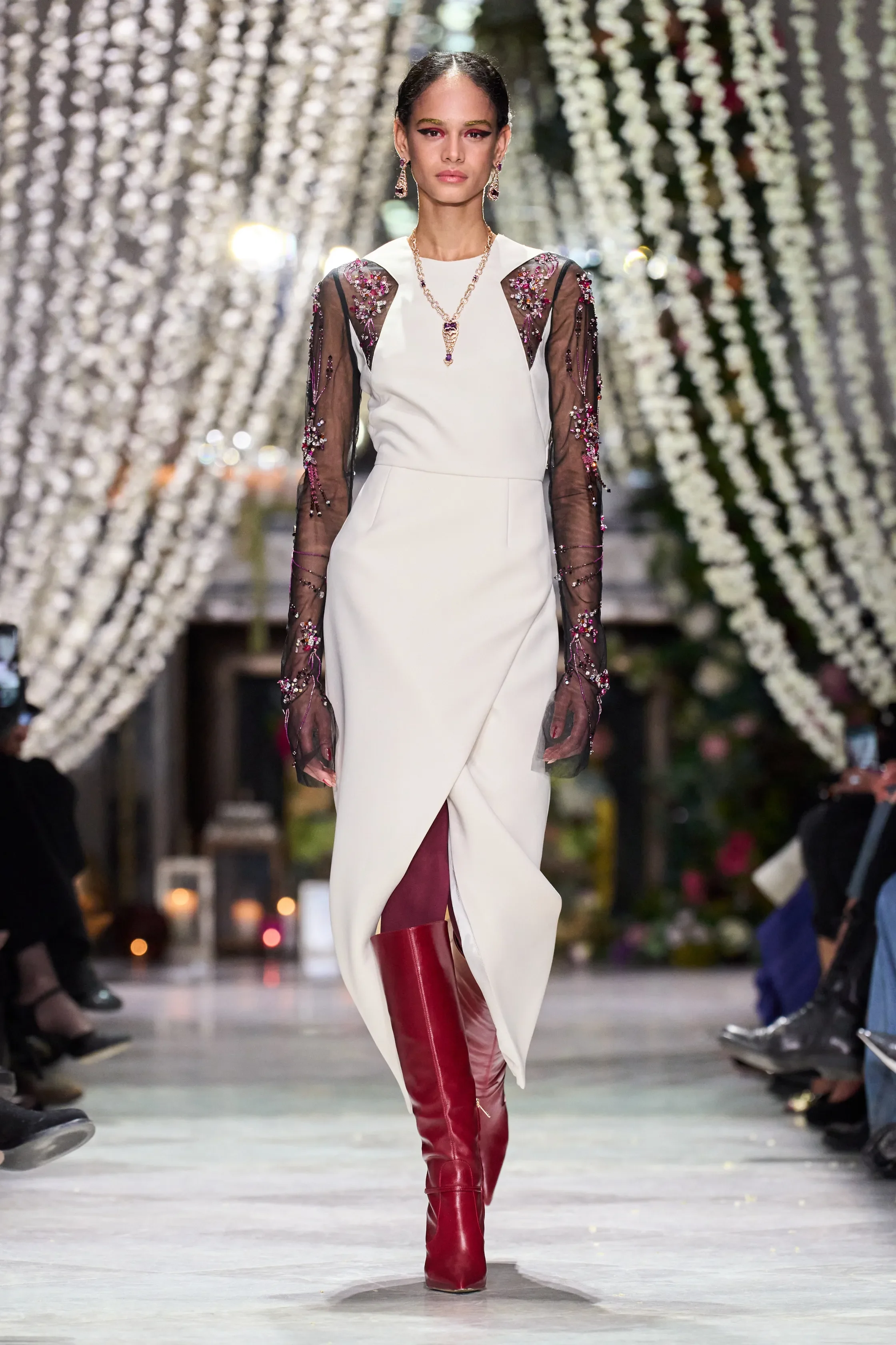 00023-bibhu-mohapatra-fall-2025-ready-to-wear-credit-brand.jpg-2.webp
