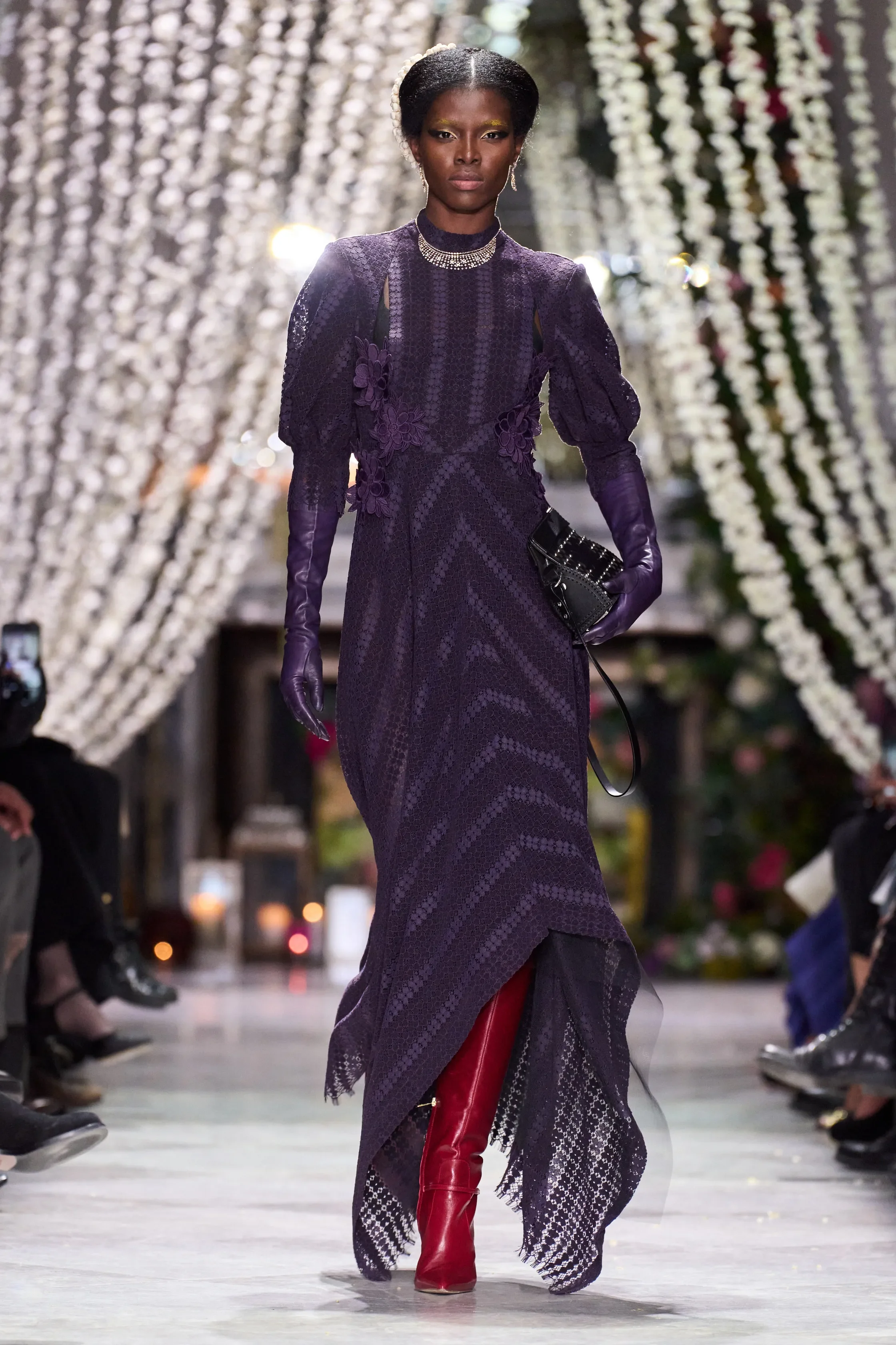 00006-bibhu-mohapatra-fall-2025-ready-to-wear-credit-brand.jpg-2.webp