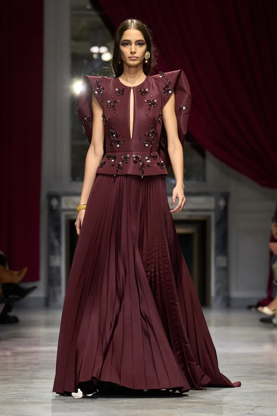 00033-bibhu-mohapatra-fall-2026-ready-to-wear-credit-gorunway.jpg.webp