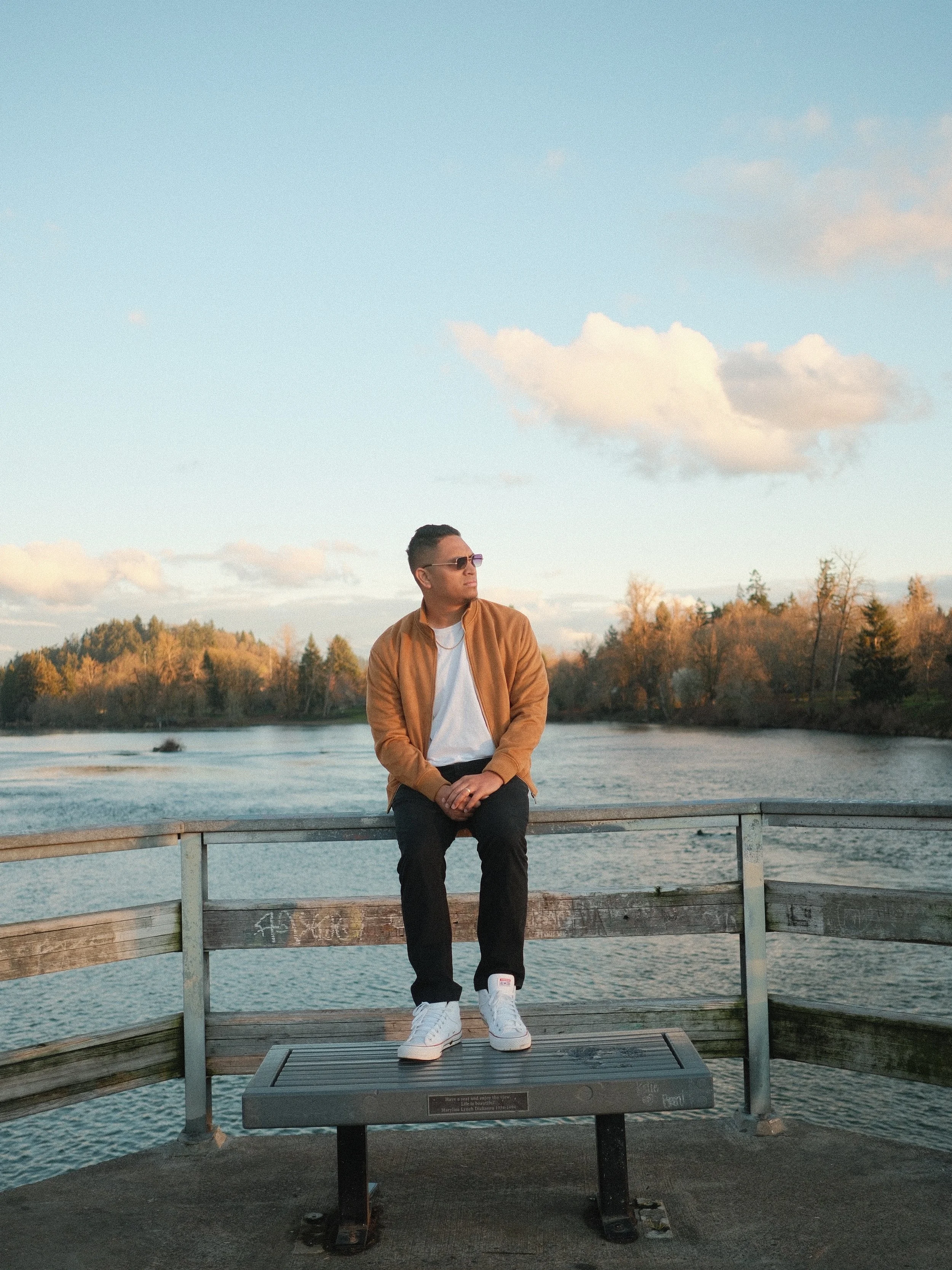 10,000 STREAMS 🎉

Big mahalo to everybody who been streaming and showing love to &ldquo;Every Time I Close My Eyes&rdquo;. Wanted to take a second to shoutout the people who helped bring this one to life. This song wouldn&rsquo;t be what it is witho