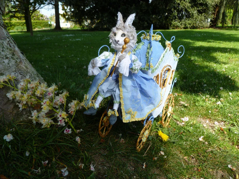 Amandine's blue carriage